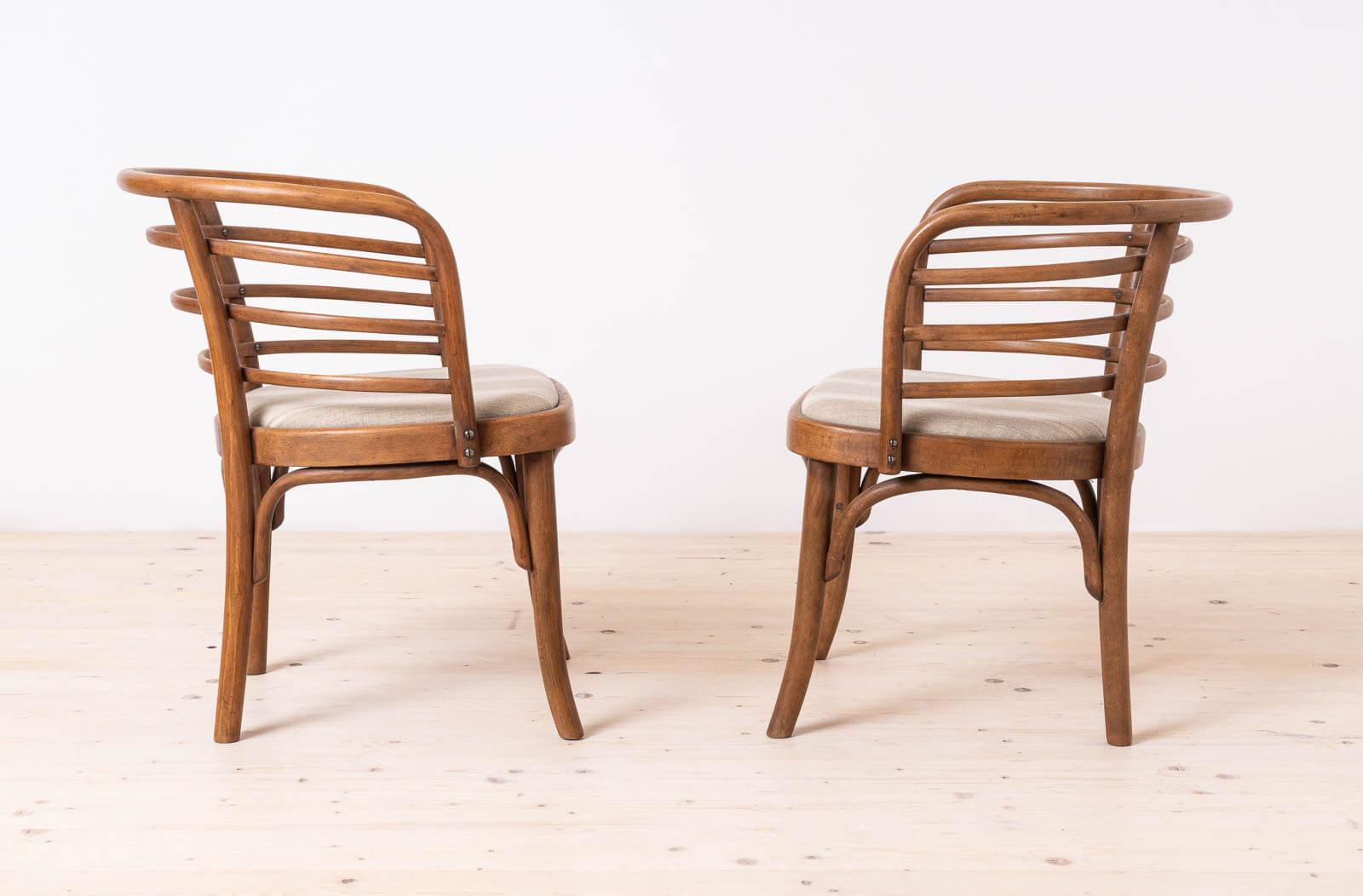 Vienna Secession Set of 2 Thonet Armchairs, Model B246, 1930s, Restored & Reupholstered For Sale
