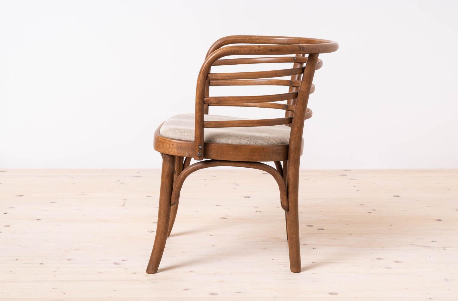 Mid-20th Century Set of 2 Thonet Armchairs, Model B246, 1930s, Restored & Reupholstered For Sale