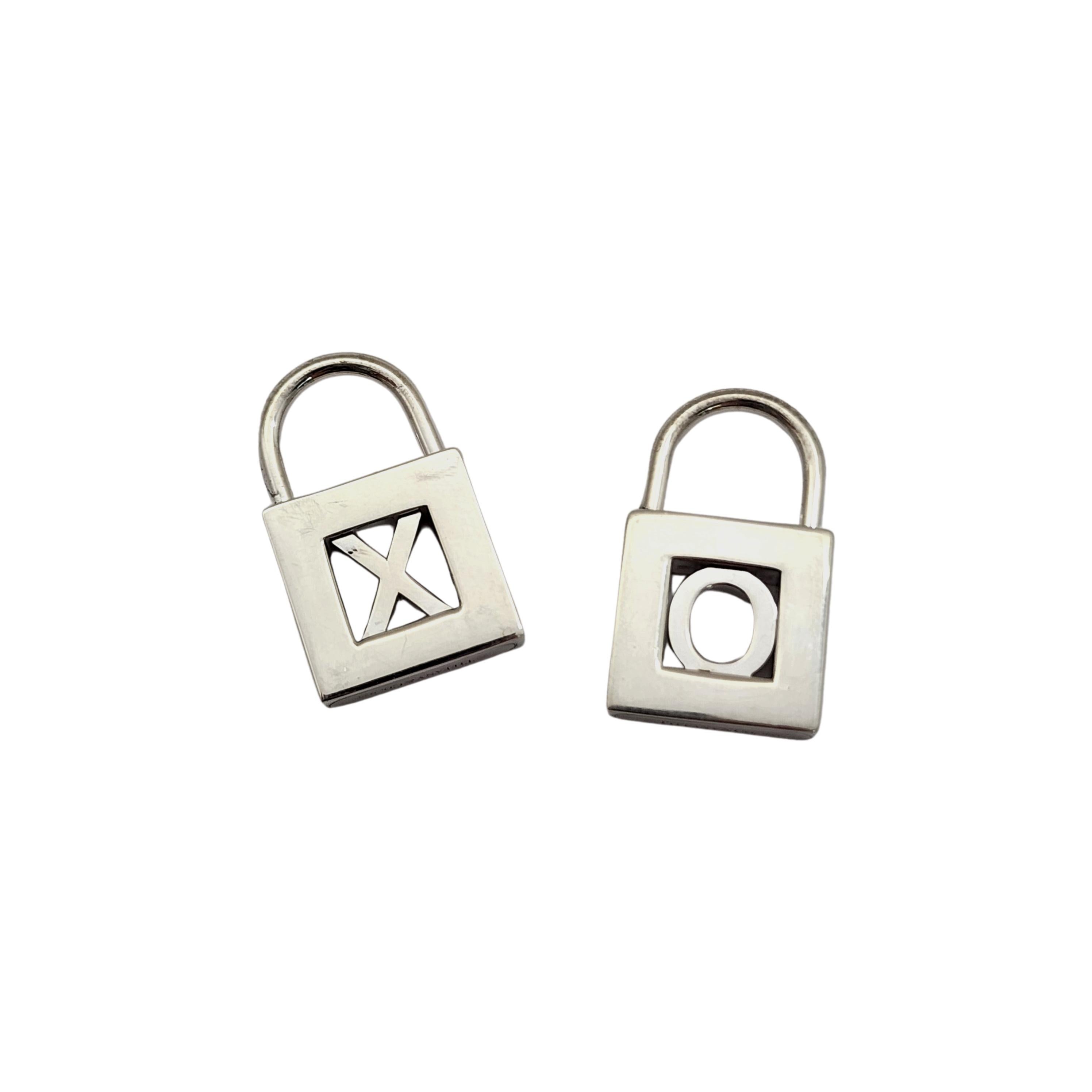 Set of 2 Tiffany & Co. Sterling Silver Letter Lock Charms X O Hugs and Kisses In Good Condition For Sale In Washington Depot, CT