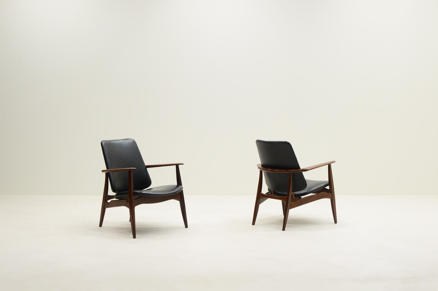 Set of 2 “Tolga” chairs by Louis van teeffelen for Wébé, 1950s The Netherlands. Typical and elegant design from van Teeffelen. Made of solid teak and black faux leather. In very good original vintage condition.

Request a quote for the latest