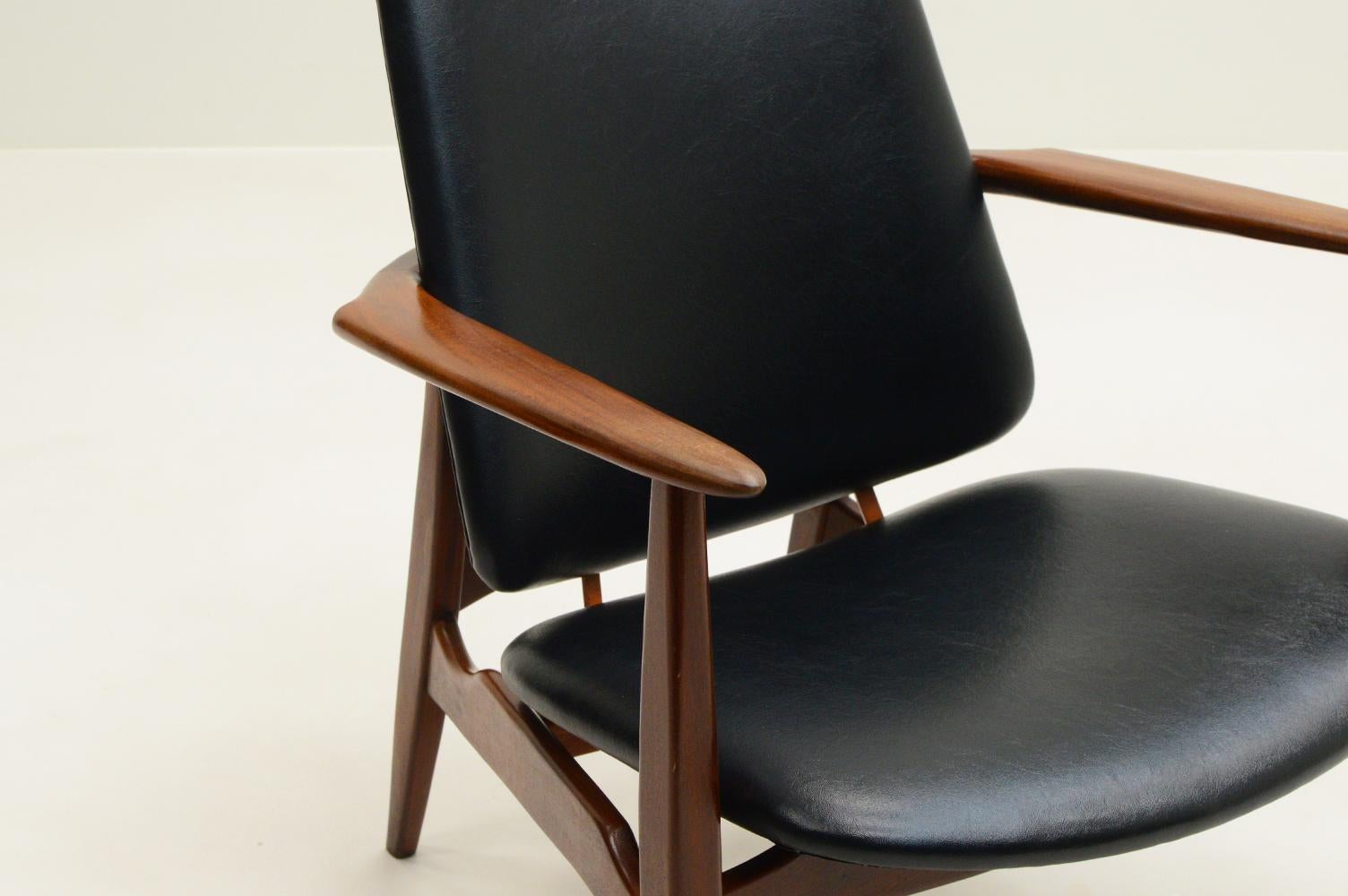 Set of 2 “Tolga” chairs by Louis van teeffelen for Wébé, 1950s The Netherlands. In Good Condition In Landgraaf, NL