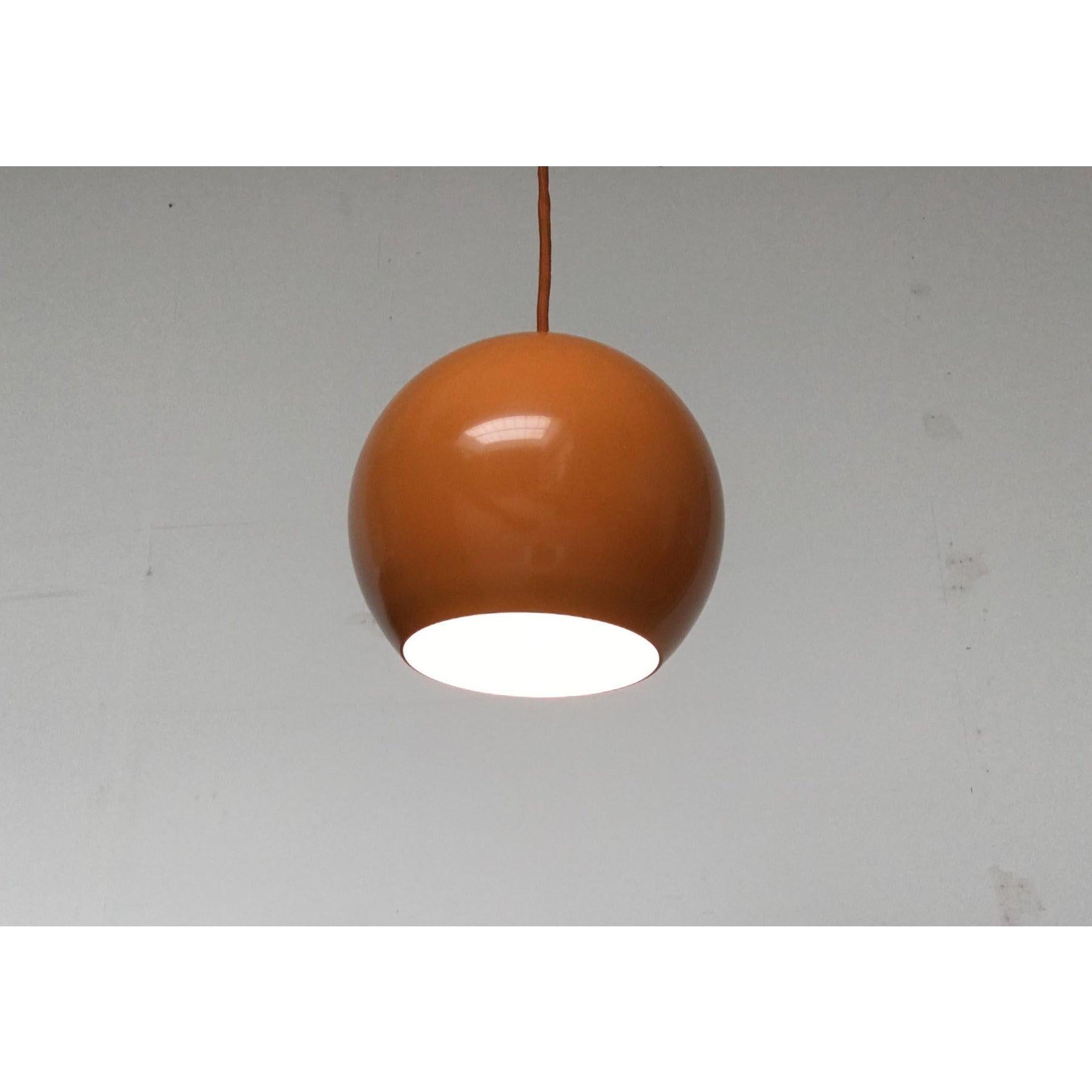 Set of 2 Topan Pendant Lamps by Verner Panton for Louis Poulsen, 1970s For Sale 5