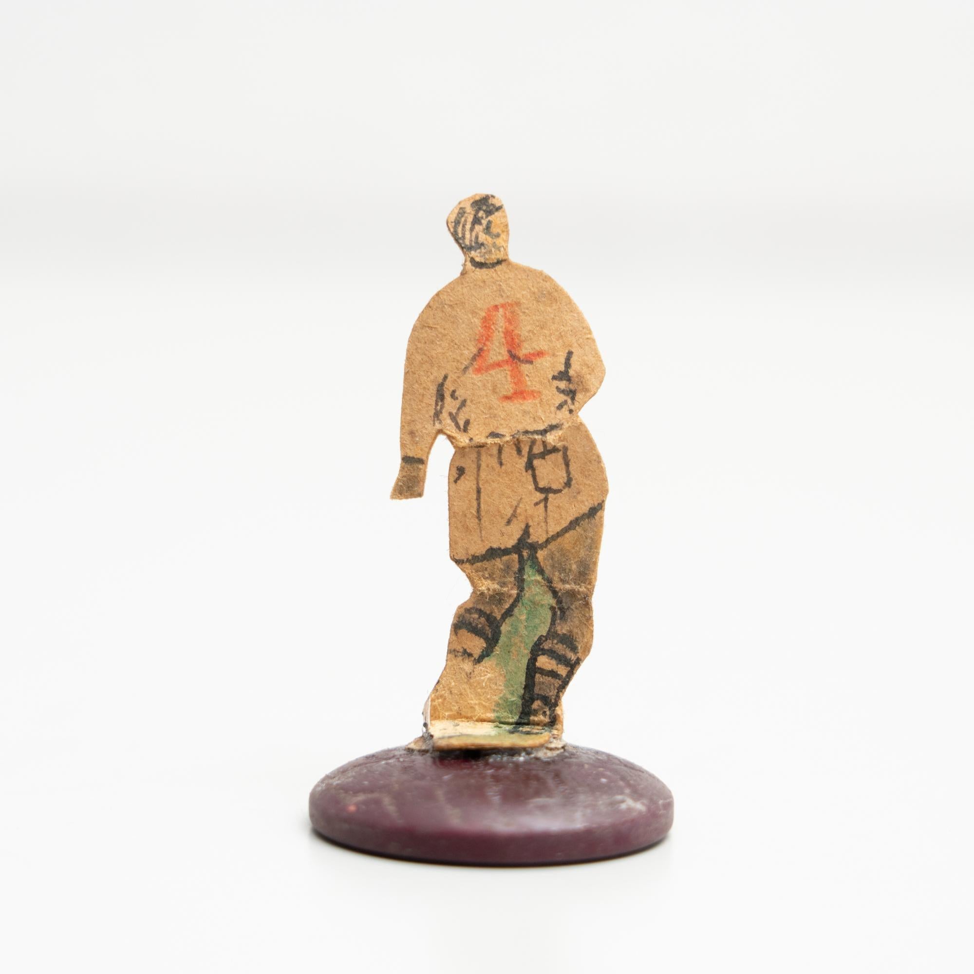 Set of 2 Traditional Antique Button Soccer Game Figures, circa 1950 In Good Condition For Sale In Barcelona, ES