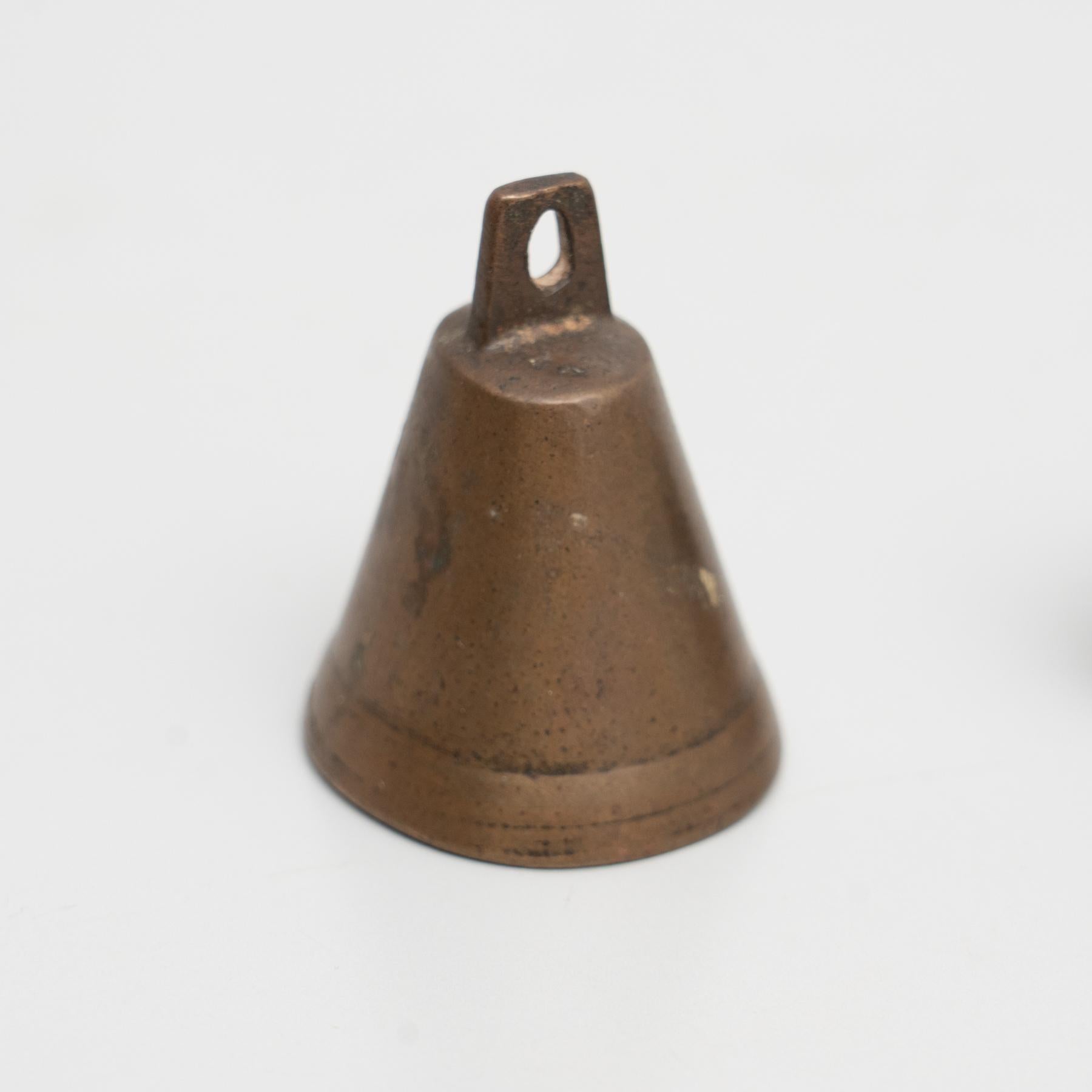 Set of 2 Traditional Spanish Rustic Bronze Bells, circa 1950 For Sale 2