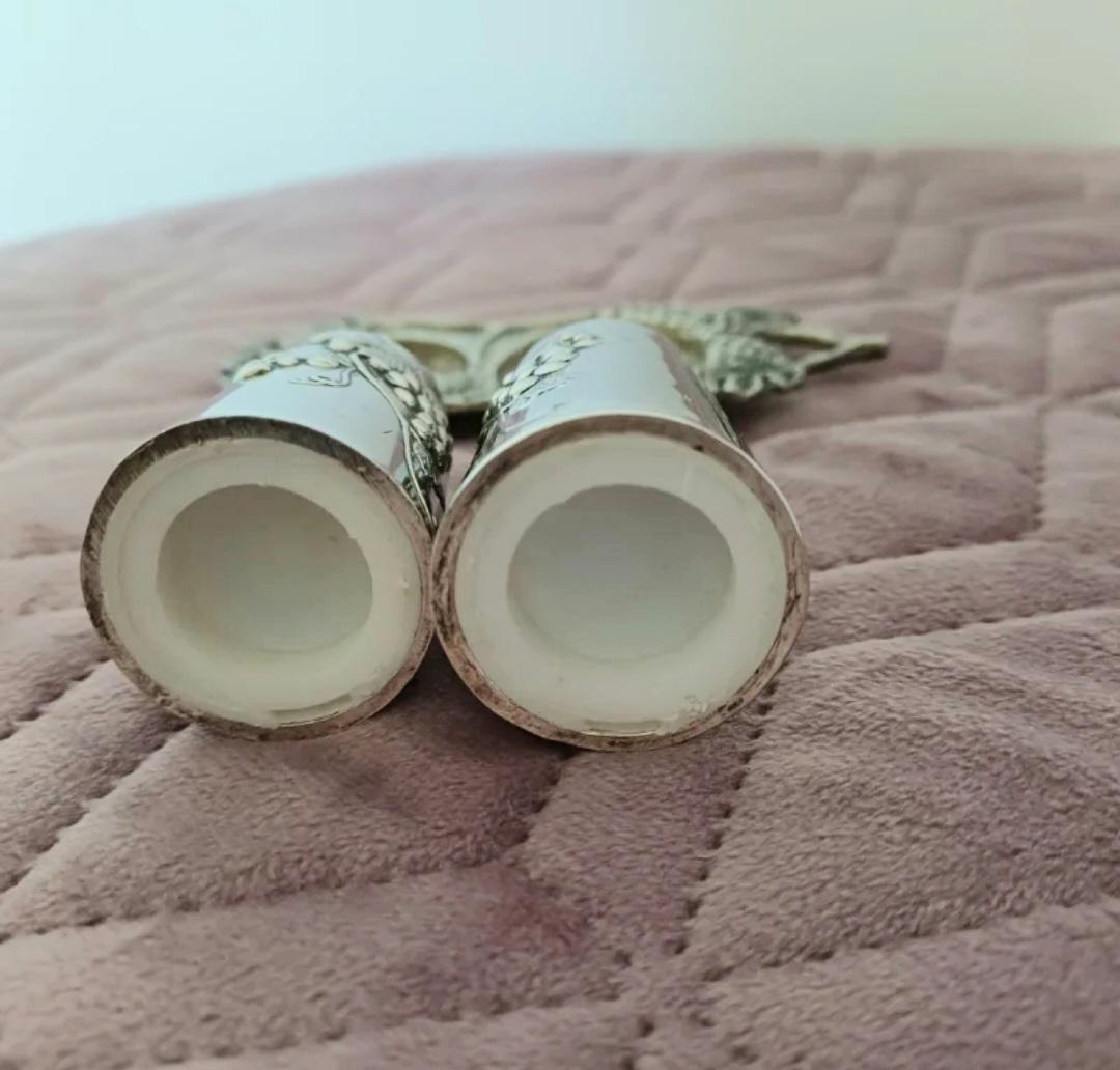 Set of 2 trays, 11 napkin rings, 1 candlestick, 1 salt and pepper, leaf motif For Sale 1