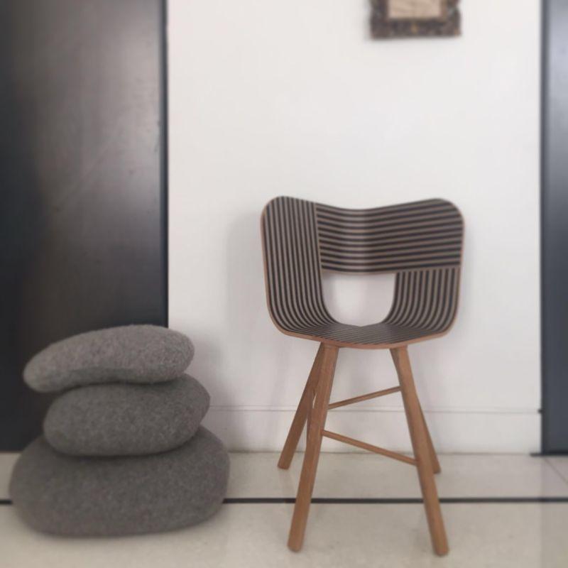 Set of 2, Tria Wood 4 Legs Chair, Striped Seat Ivory and Black by Colé Italia In New Condition For Sale In Geneve, CH