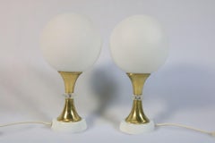 2er-Set Tulpenfuß-Tischlampen, Messing / Glas, Mitte des Jahrhunderts, Deutschland
