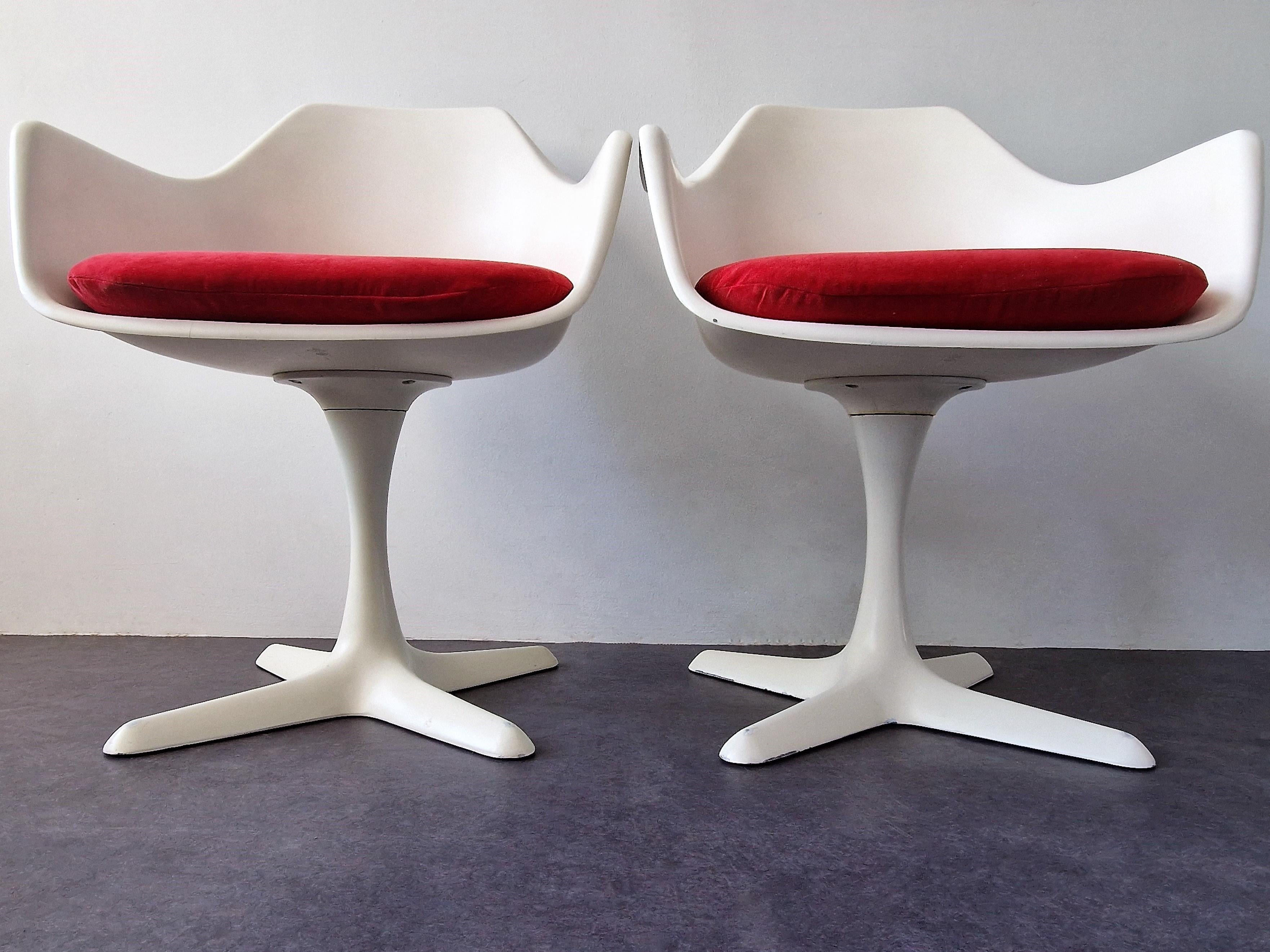 Set of 2 'Tulip' Swivel Armchairs by Maurice Burke for Arkana, England, 1960's For Sale 4