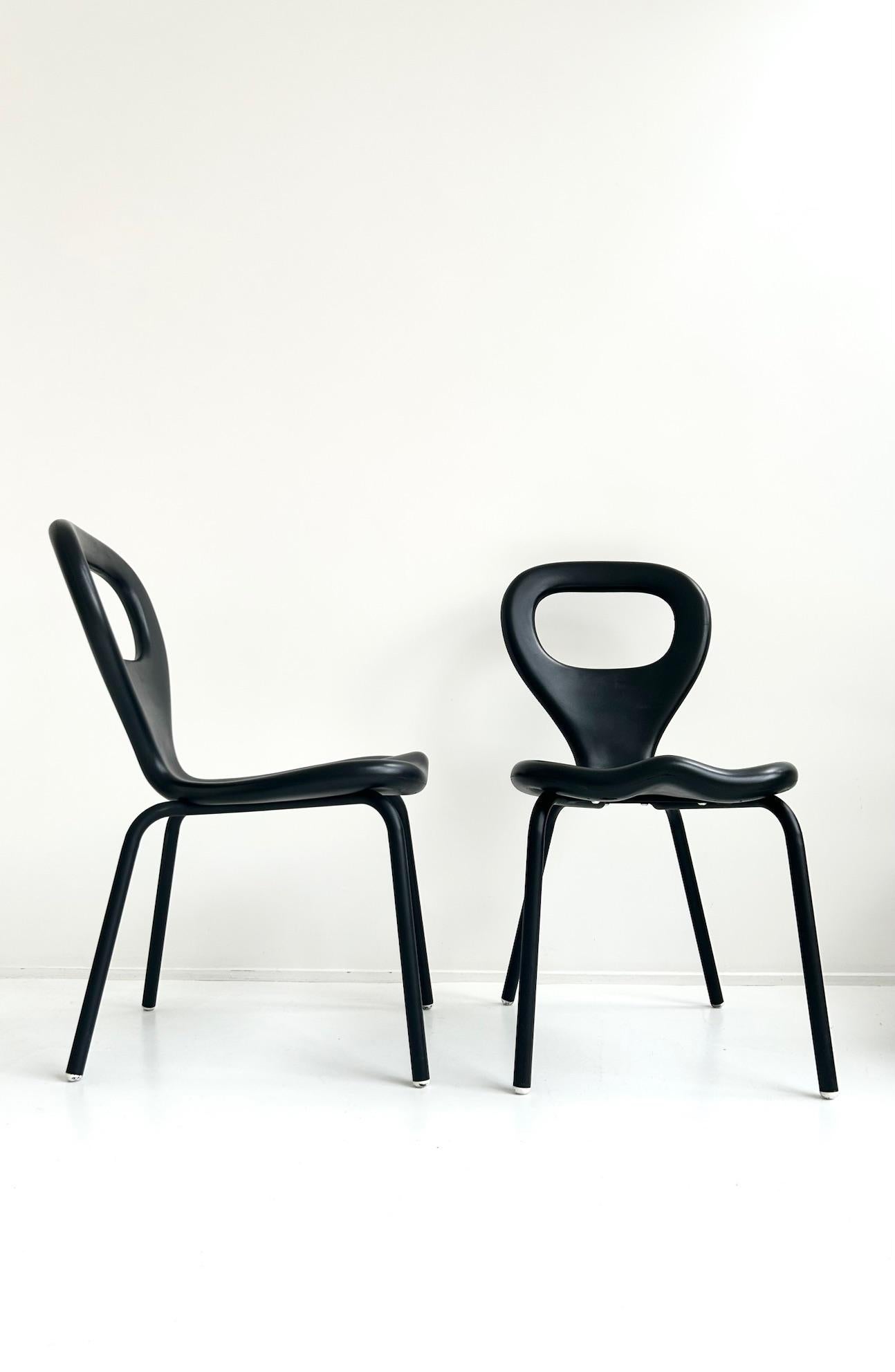 Fin du 20e siècle Ensemble de 2 chaises télévisées de Marc Newson, Moroso, 1993 en vente