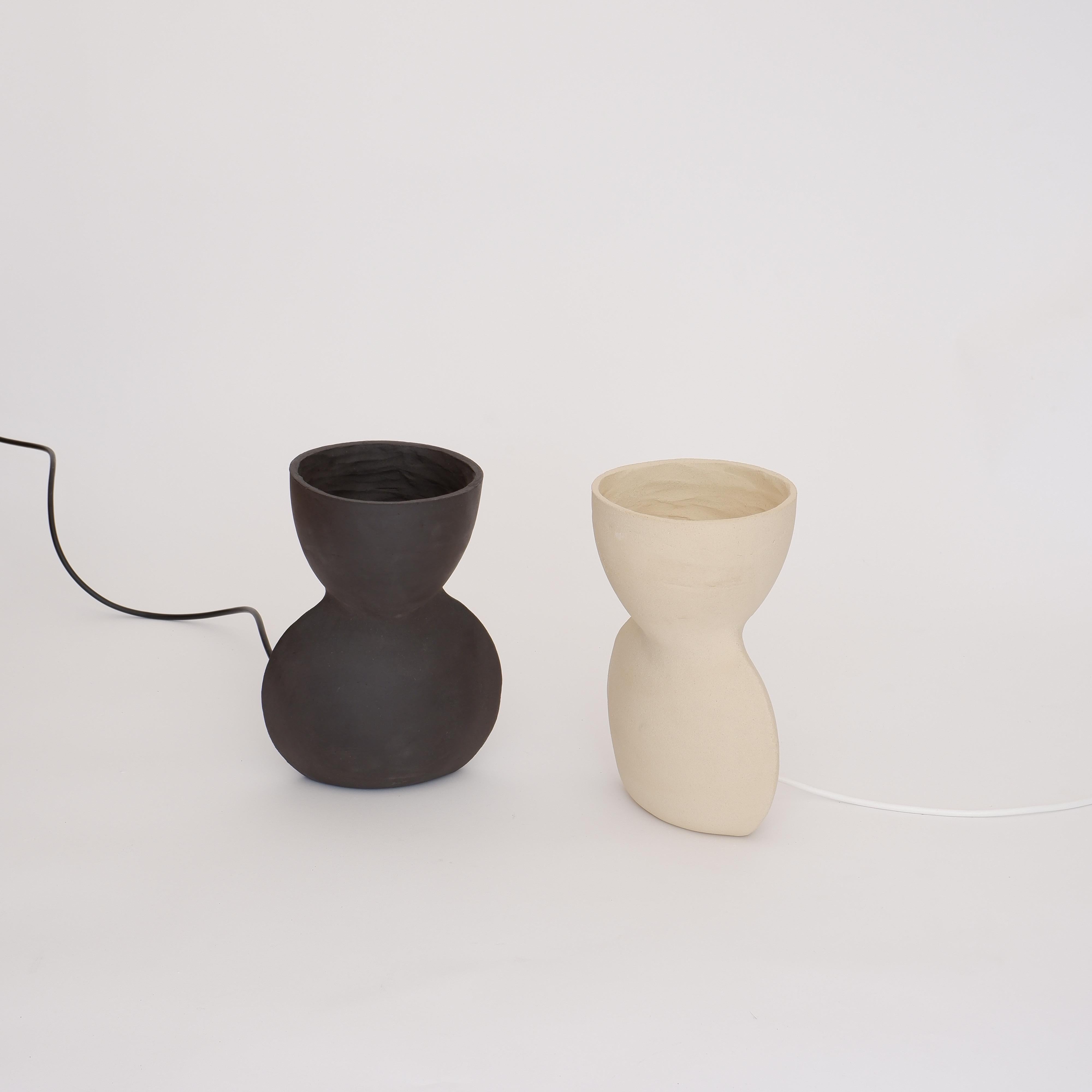 Set Of 2 Unira Small Black And White Lamps by Ia Kutateladze Neuf - En vente à Geneve, CH