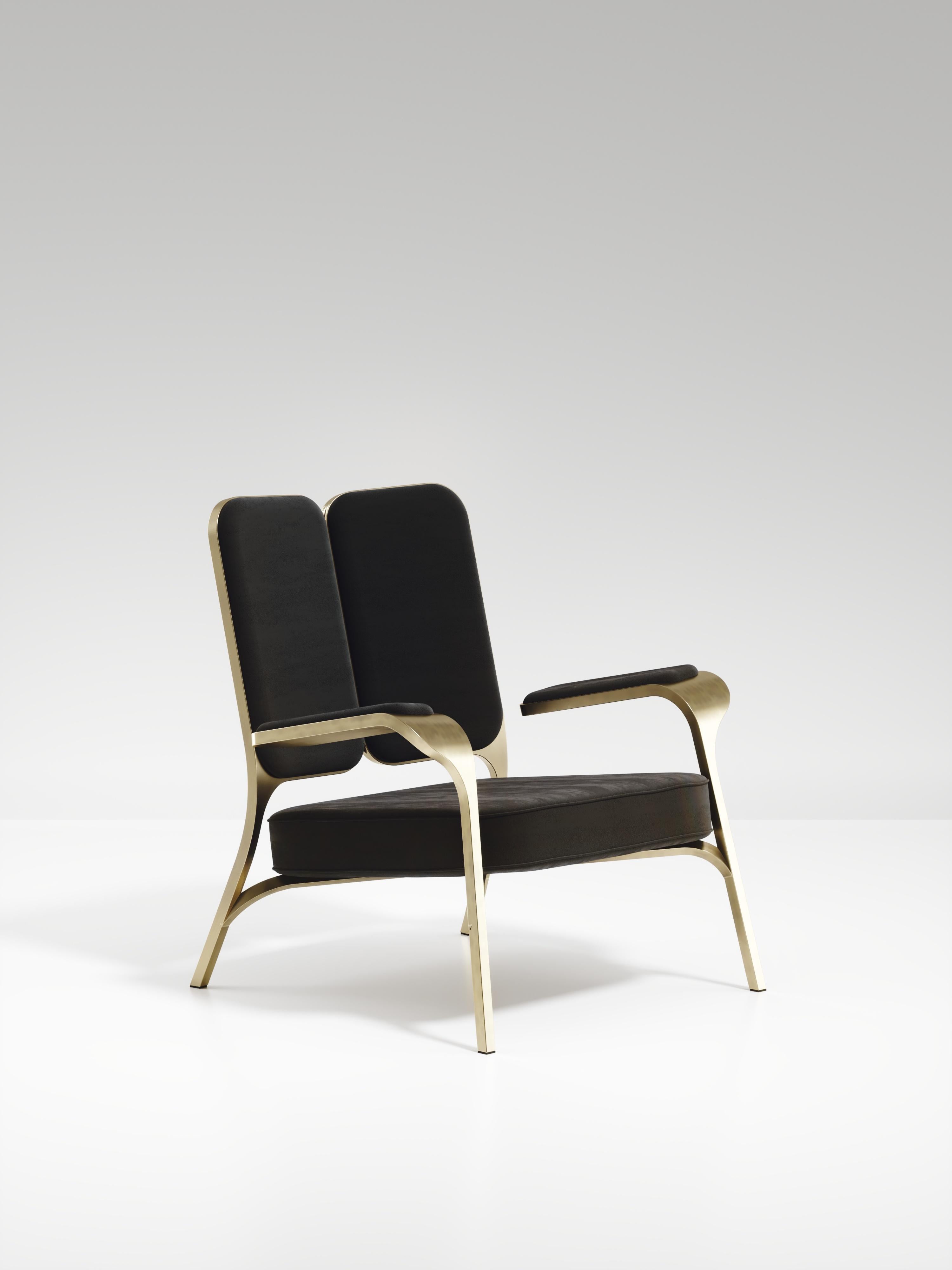 Ottone Set di 2 poltrone imbottite con dettagli in ottone patinato bronzo di R & Y Augousti in vendita