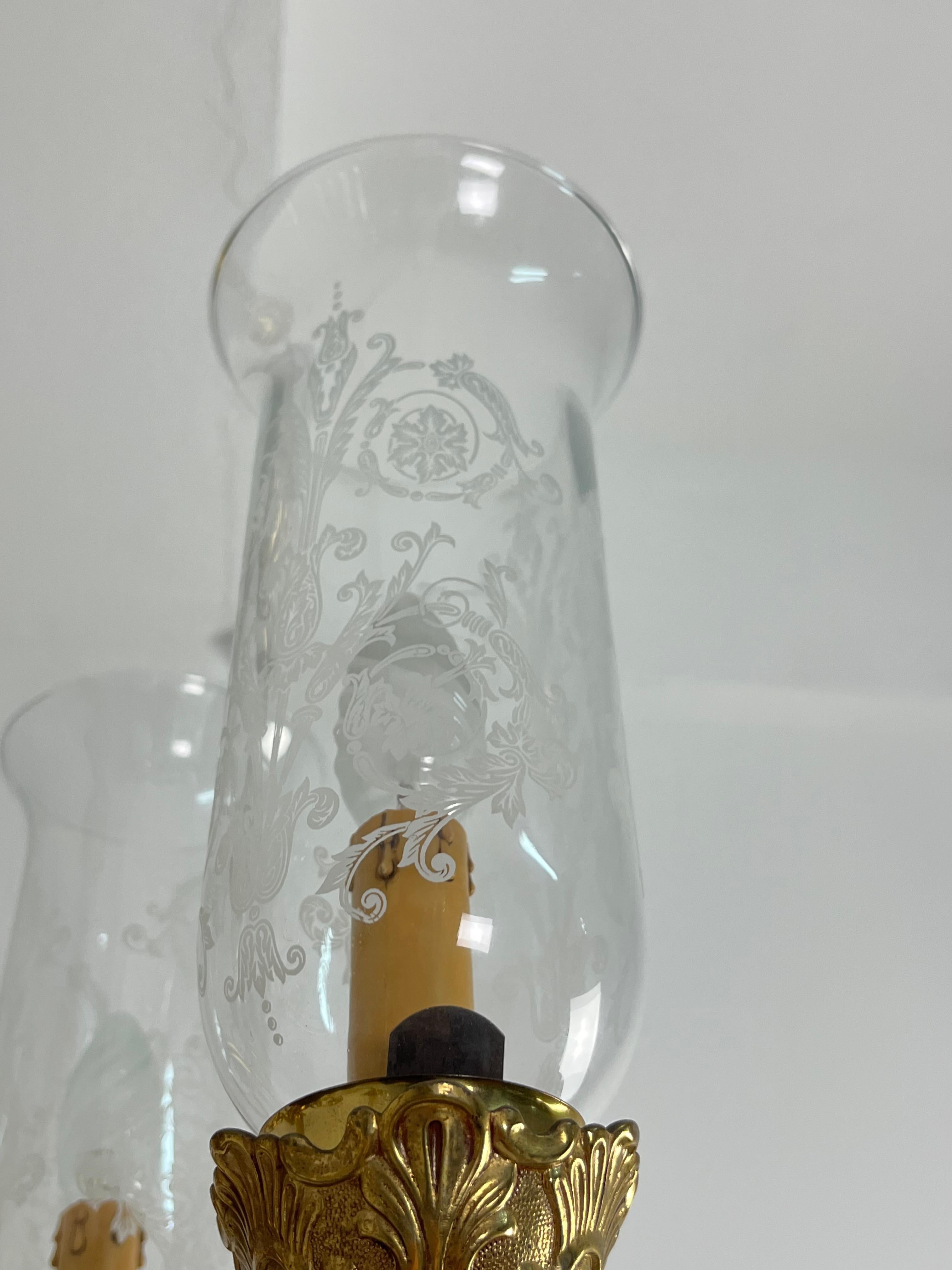 Set di 2 lampadari veneziani a 6 luci in ottone e vetro di Murano 1960s In condizioni buone in vendita a Palermo, IT