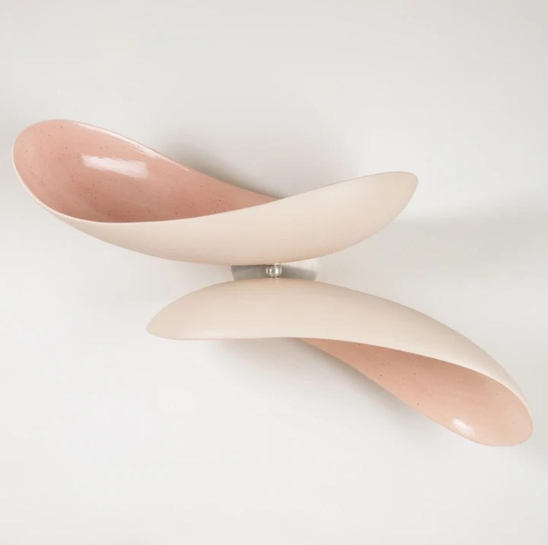 Set de 2 Elegantes Lámparas Escultóricas Curvas Orgánicas Blush & Ivory by Elsa Foulon en venta 5