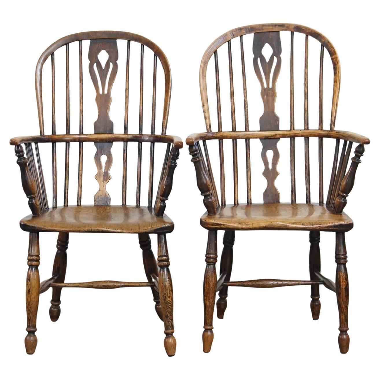 Set of 2 very charming antique English highback Windsor dining chairs