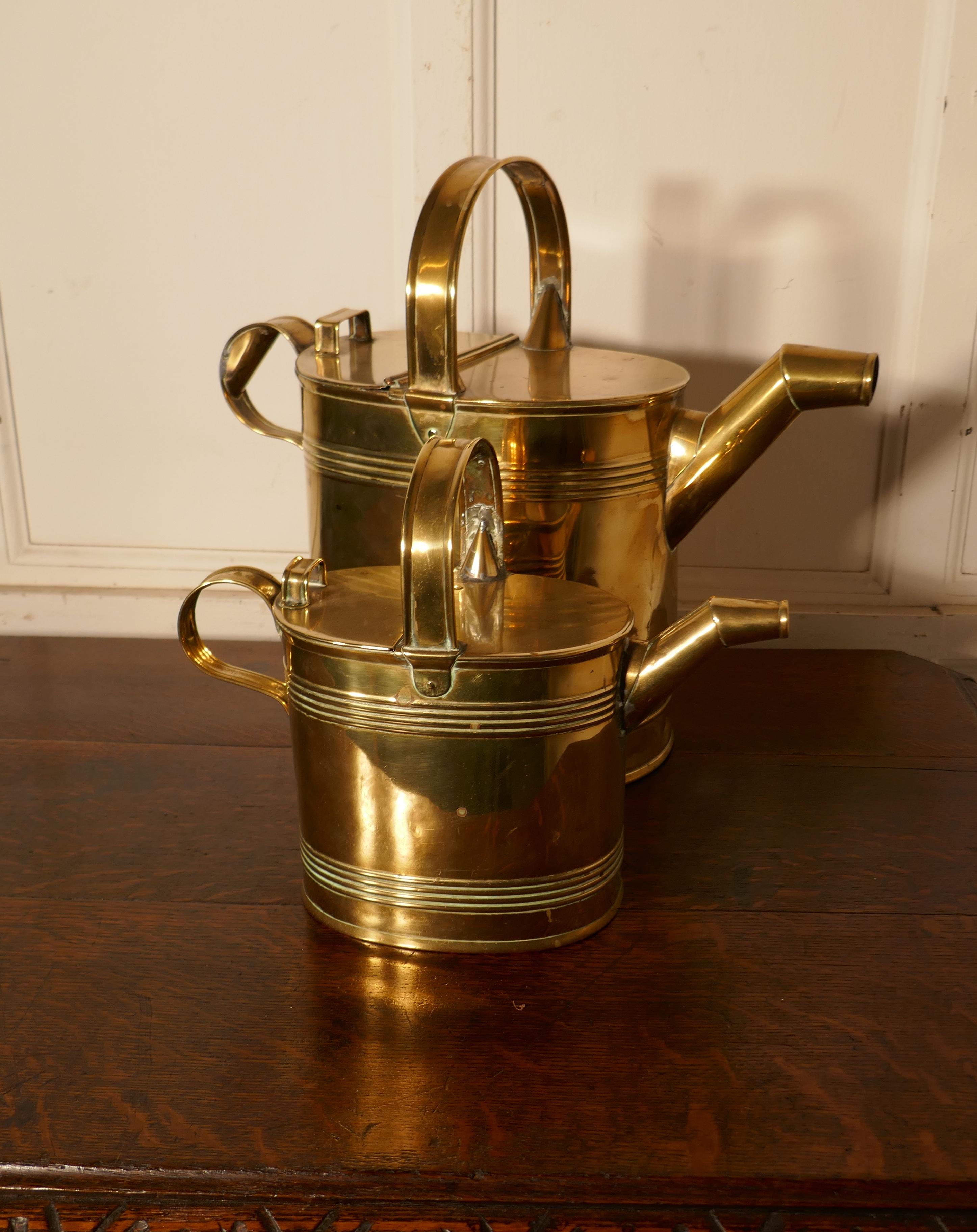 19th Century Set of 2 Victorian Brass Hot Water Jugs For Sale