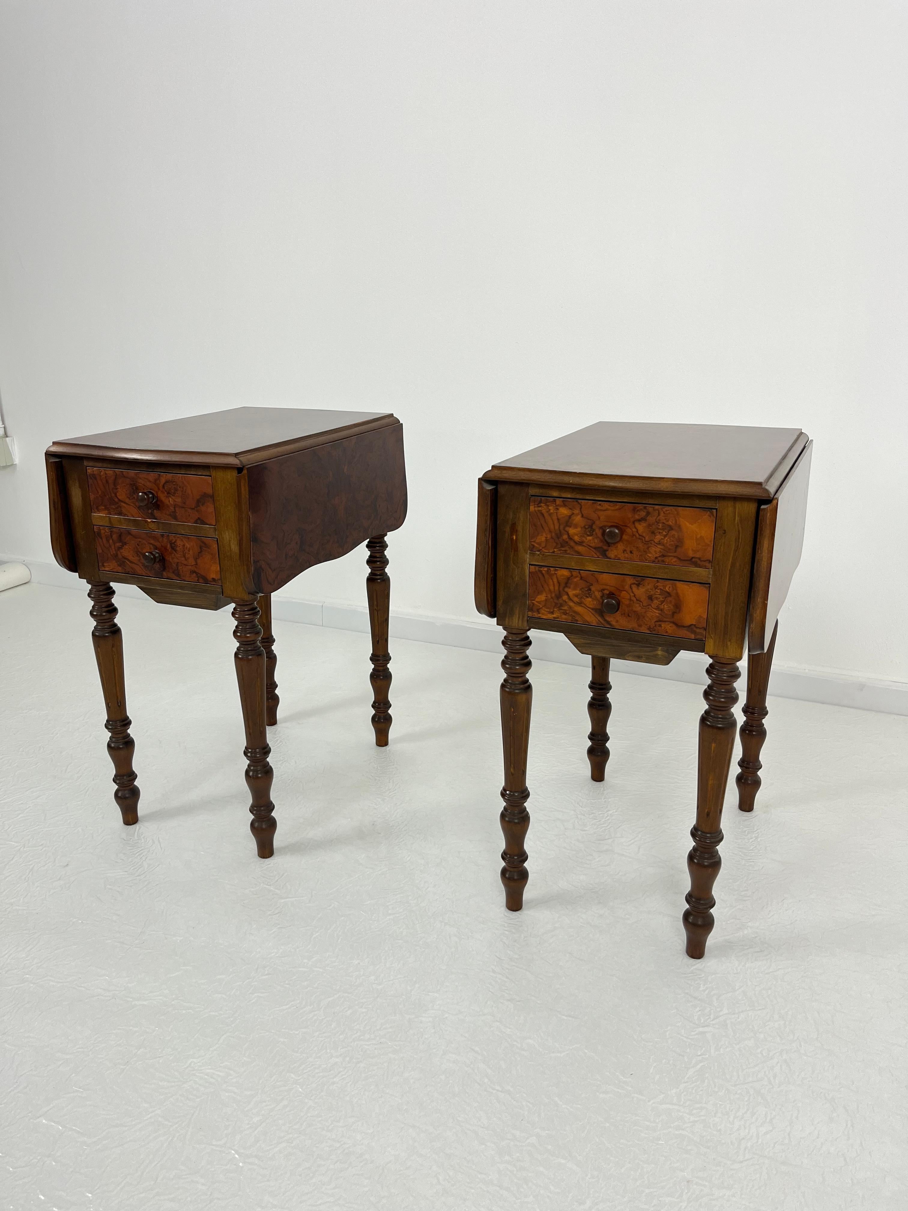 Set of 2 Victorian Style Folding Night Stands, 1960s In Good Condition For Sale In Palermo, IT