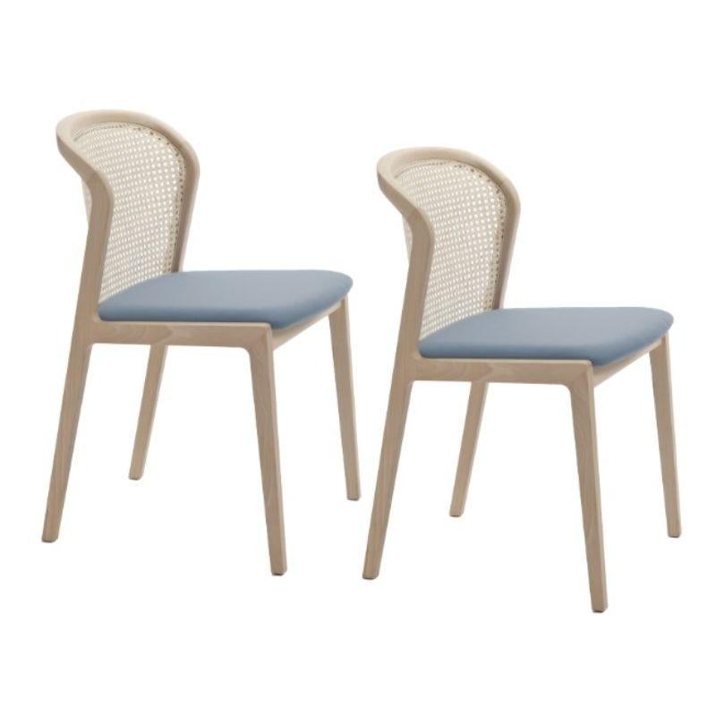 Set of 2, vienna chair, natural beech wood, and velvetforthy glicine by Colé Italia with Emmanuel Gallina
Dimensions: H 78, W 48, D 50 cm
Materials: Natural Beechwood chair with straw back and upholstered seat

Also Available: Vienna Canaletto,