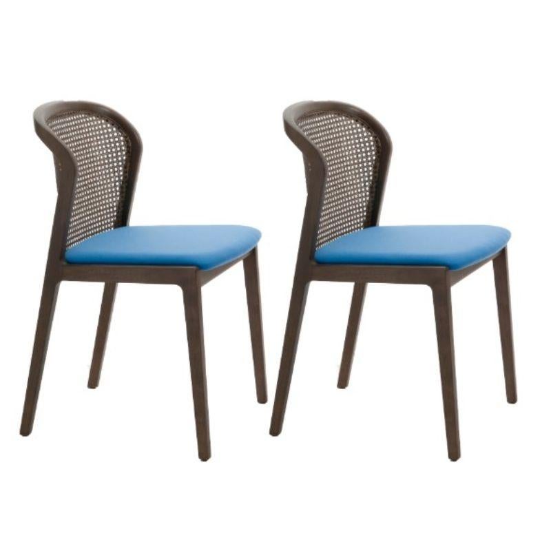 Set of 2, Vienna chair, Canaletto, Nord Wool Light Blue by Colé Italiawith Emmanuel Gallina
Dimensions: H 78, W 48, D 50 cm
Materials: Stained beech wood chair with straw back and upholstered seat
Wood stained finishing: CA Canaletto; WE Wengé;
