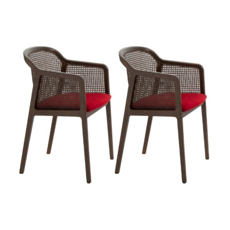 Set of 2, Vienna Little armchair, stained beech wood, red by Colé Italia with Emmanuel Gallina
Dimensions: H 78, W 53, D 50 cm
Materials: stained beech wood little armchair with Vienna straw back, and upholstered seat
Wood stained finishing: CA