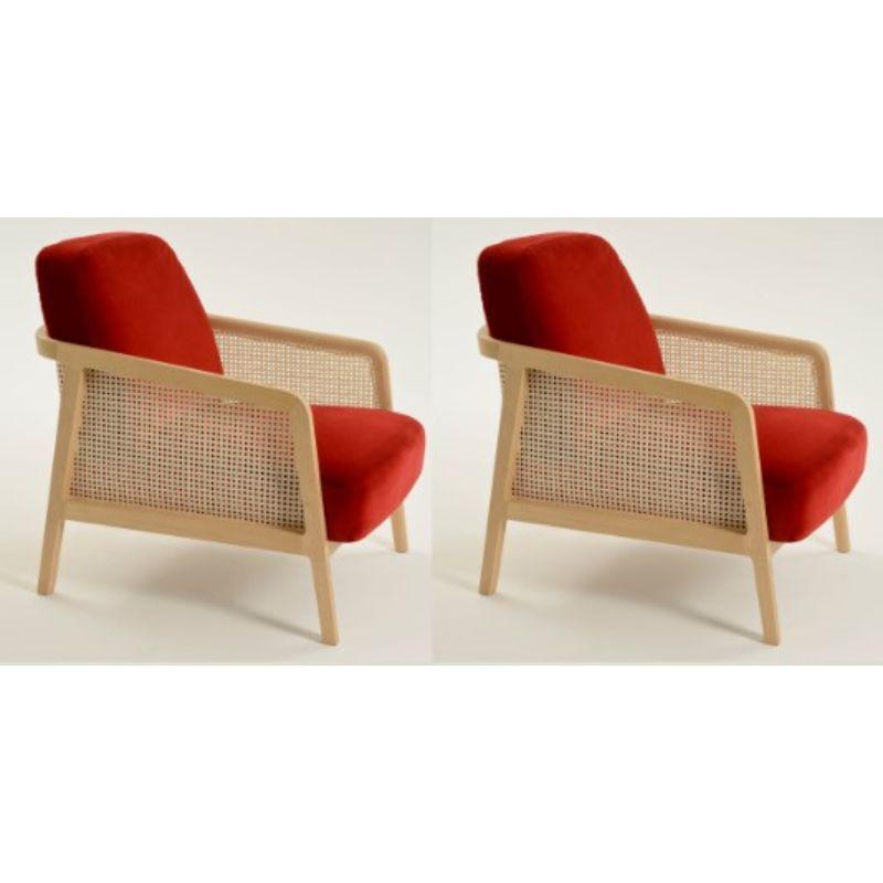Set of 2, Vienna Lounge beech red velvet by Colé Italia with Emmanuel Gallina
Dimensions: H 78, W 53, D 50 cm
Materials: Lounge armchair in natural beech wood and straw; upholstered seat and back.
Possibility to add a soft feather upholstered