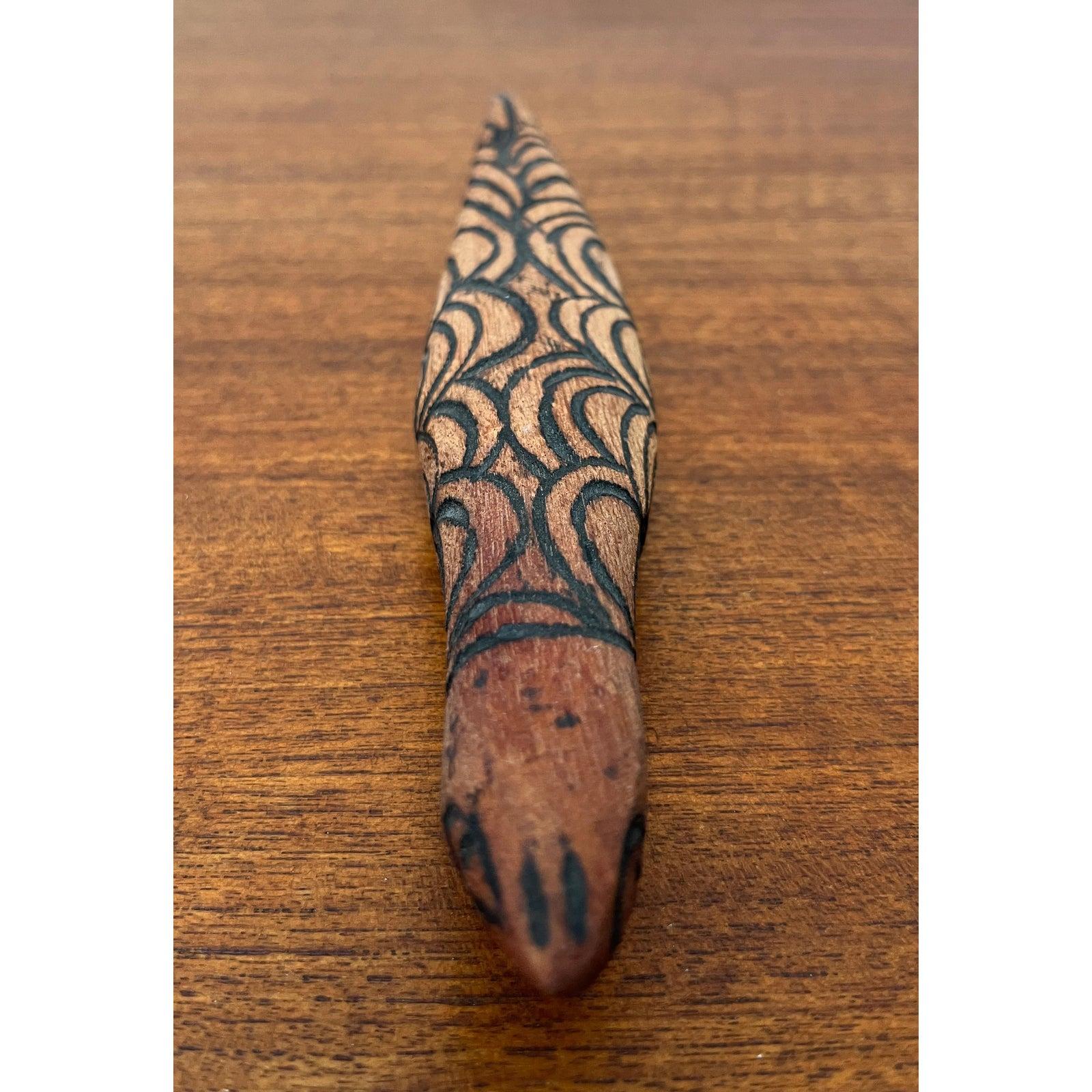 Set of 2 Vintage Australian Aboriginal Art Wood Carving Animal Figurines For Sale 6