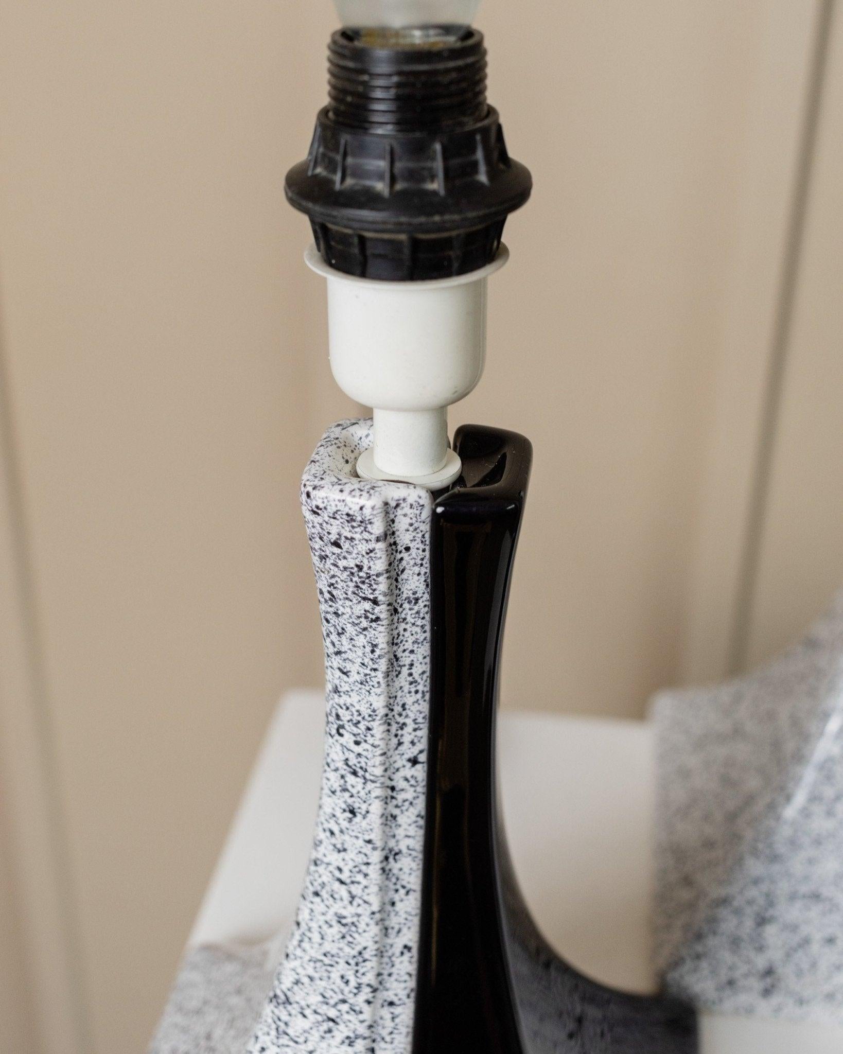 Juego de 2 lámparas de cerámica vintage - Blanco y negro, años 80 Cerámico en venta