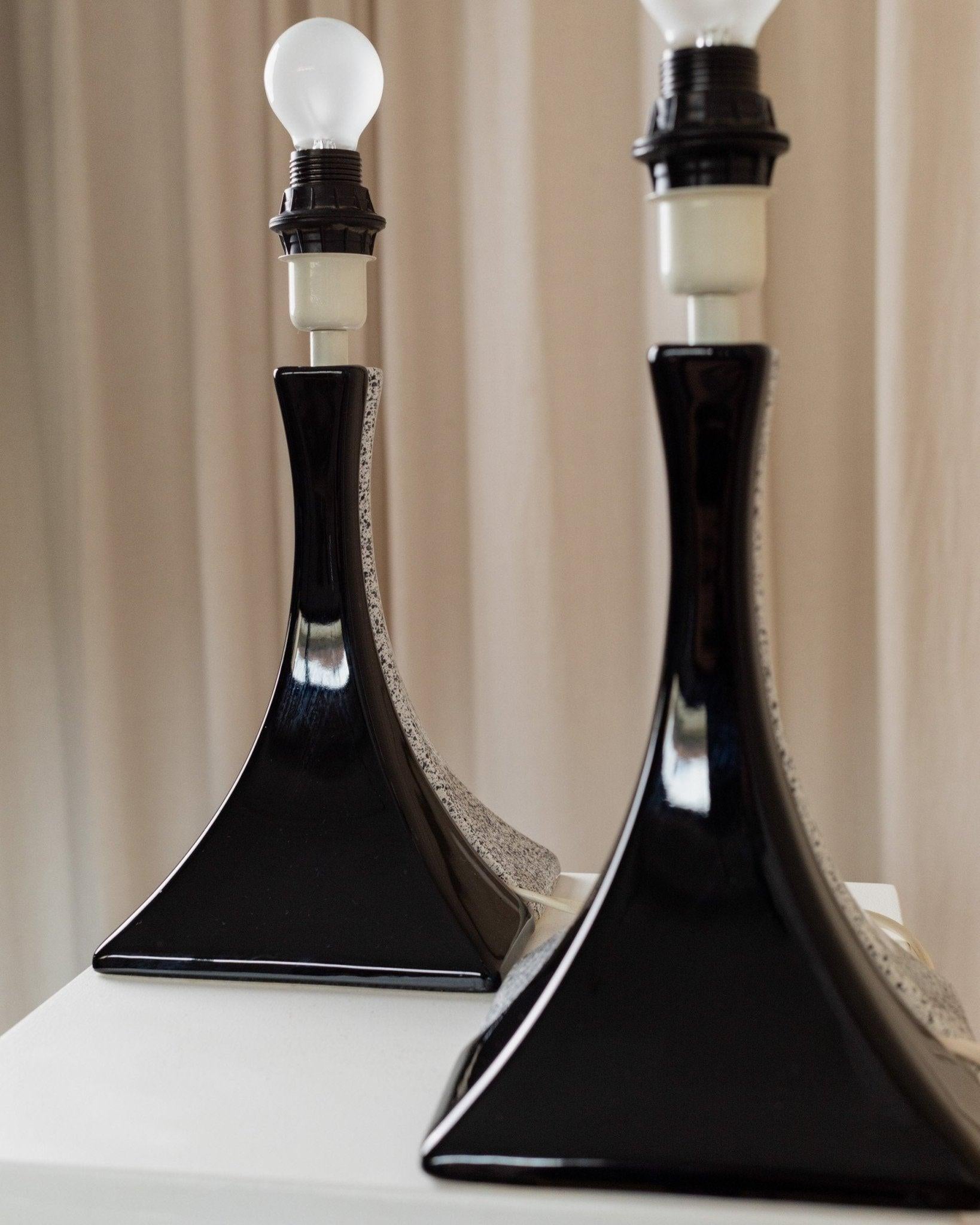 Juego de 2 lámparas de cerámica vintage - Blanco y negro, años 80 en venta 3