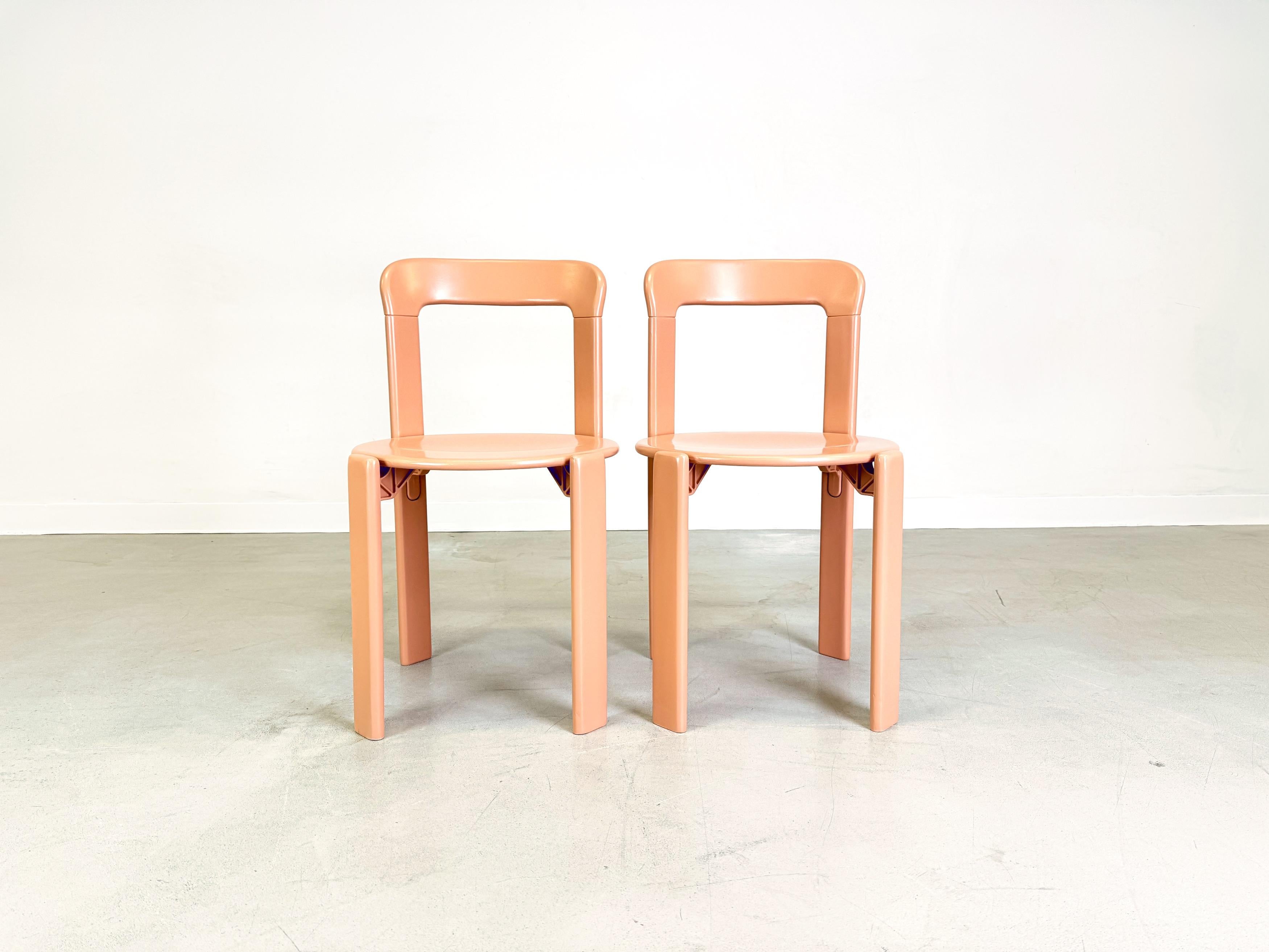 Satz von 2 Vintage-Stühlen Bruno Rey Kusch & Co Beigerot 1970er Jahre Design Neu lackiert (Moderne der Mitte des Jahrhunderts) im Angebot