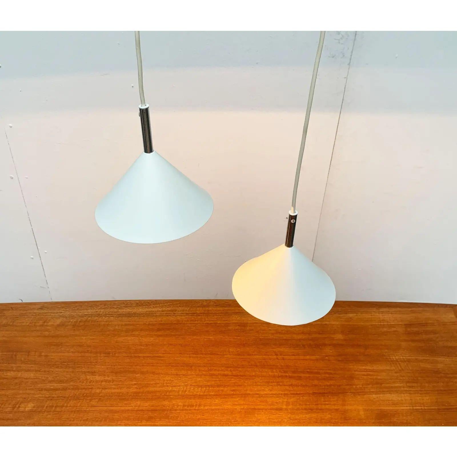 Set di 2 lampade a sospensione danesi vintage, anni '70 in vendita 4