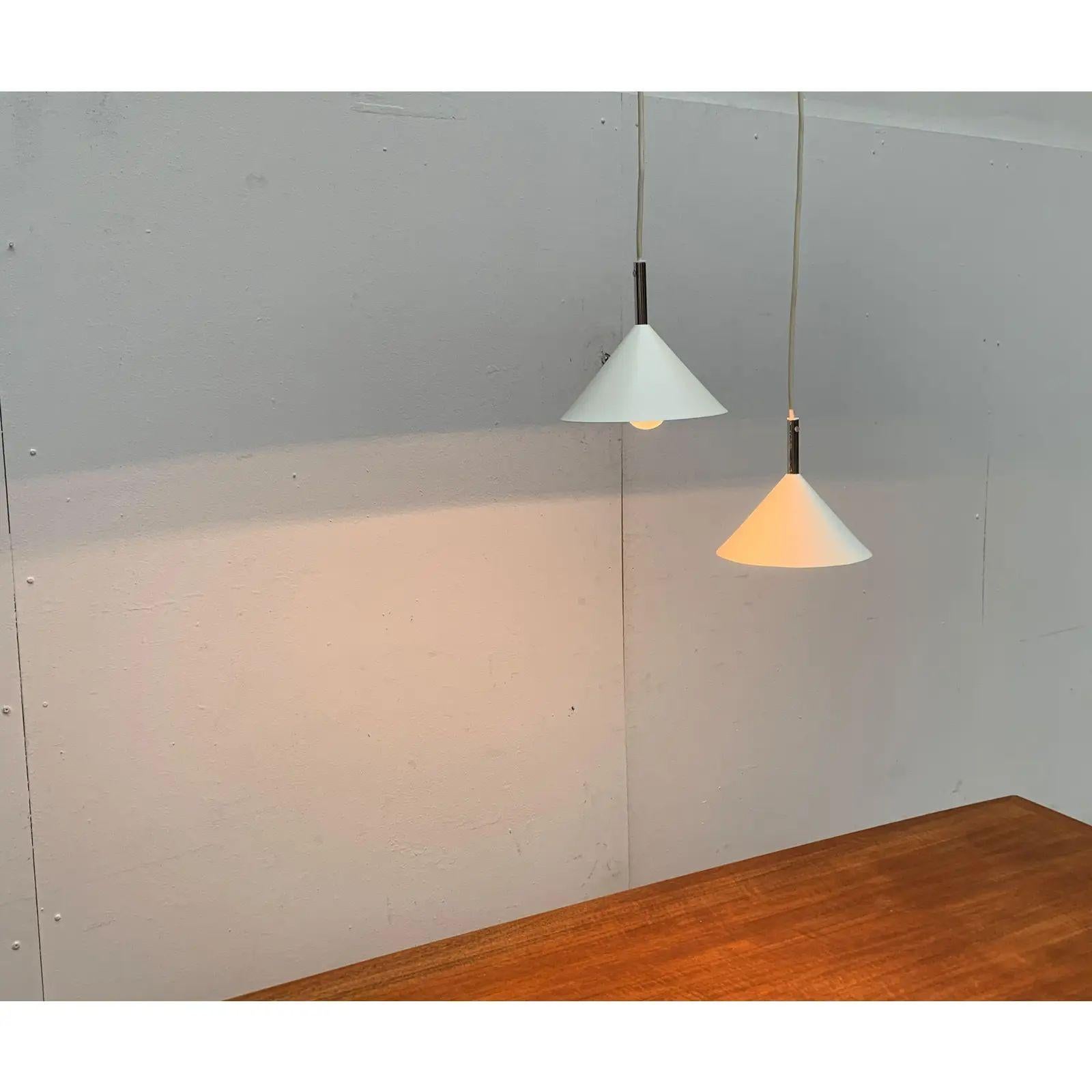 Set di 2 lampade a sospensione danesi vintage, anni '70 in vendita 5