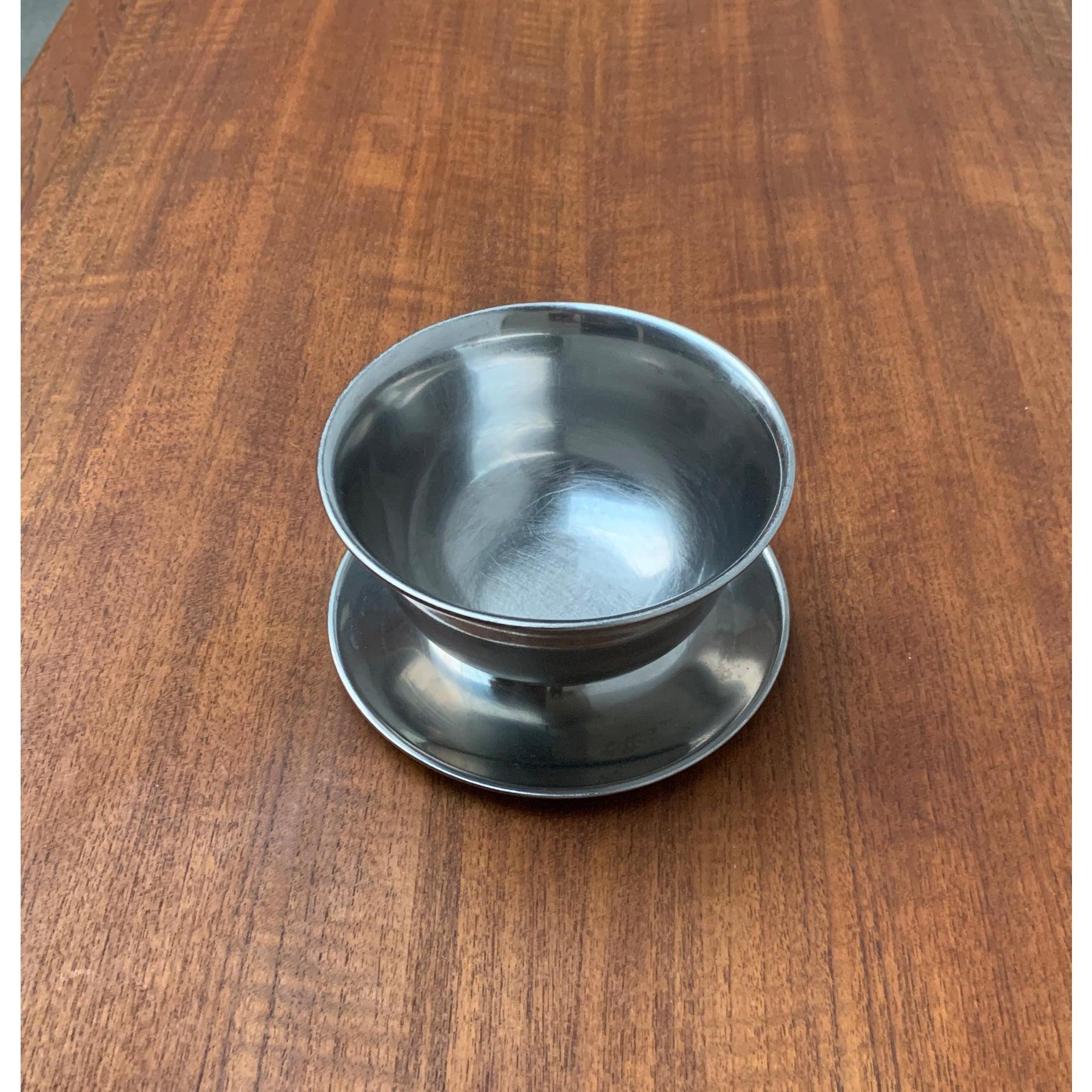 20ième siècle Ensemble de 2 assiettes et bol danois vintage en acier inoxydable et teck en vente