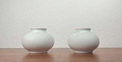 Juego de 2 jarrones vintage alemanes de porcelana blanca Op Art de Hutschenreuther, años 70