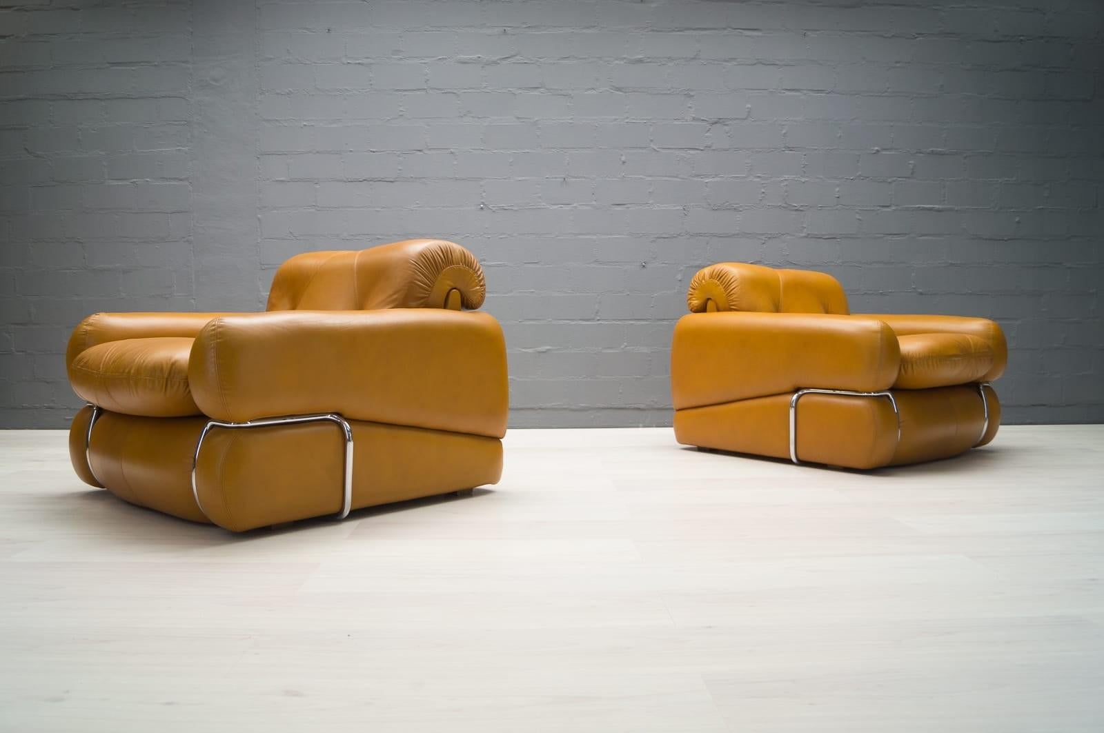 Set of 2 Vintage Italian Cognac Leather Armchairs, 1960s In Good Condition In Nürnberg, Bayern
