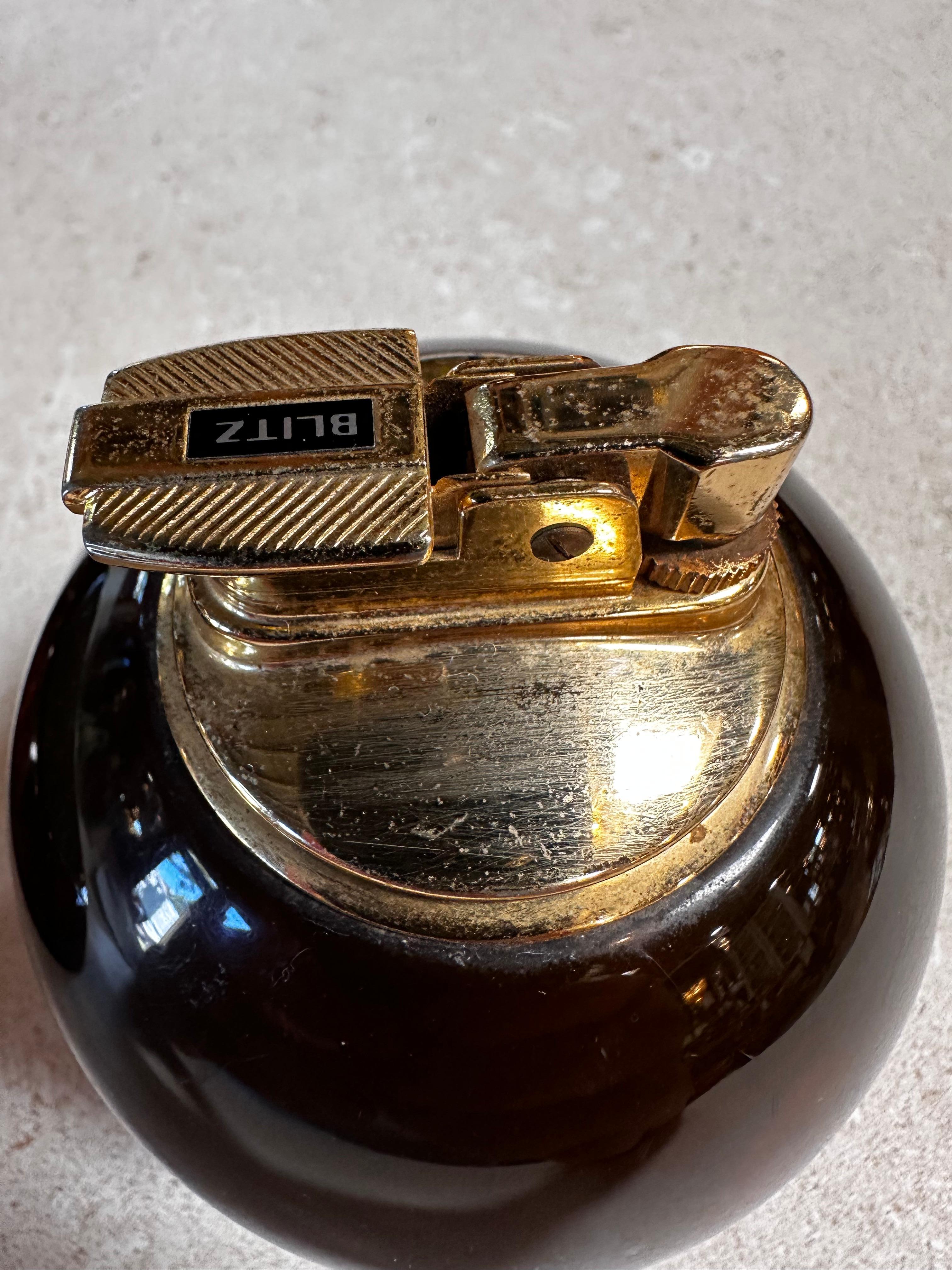 Brass Set of 2 Vintage Italian Lighter and Ashtray 1980s For Sale