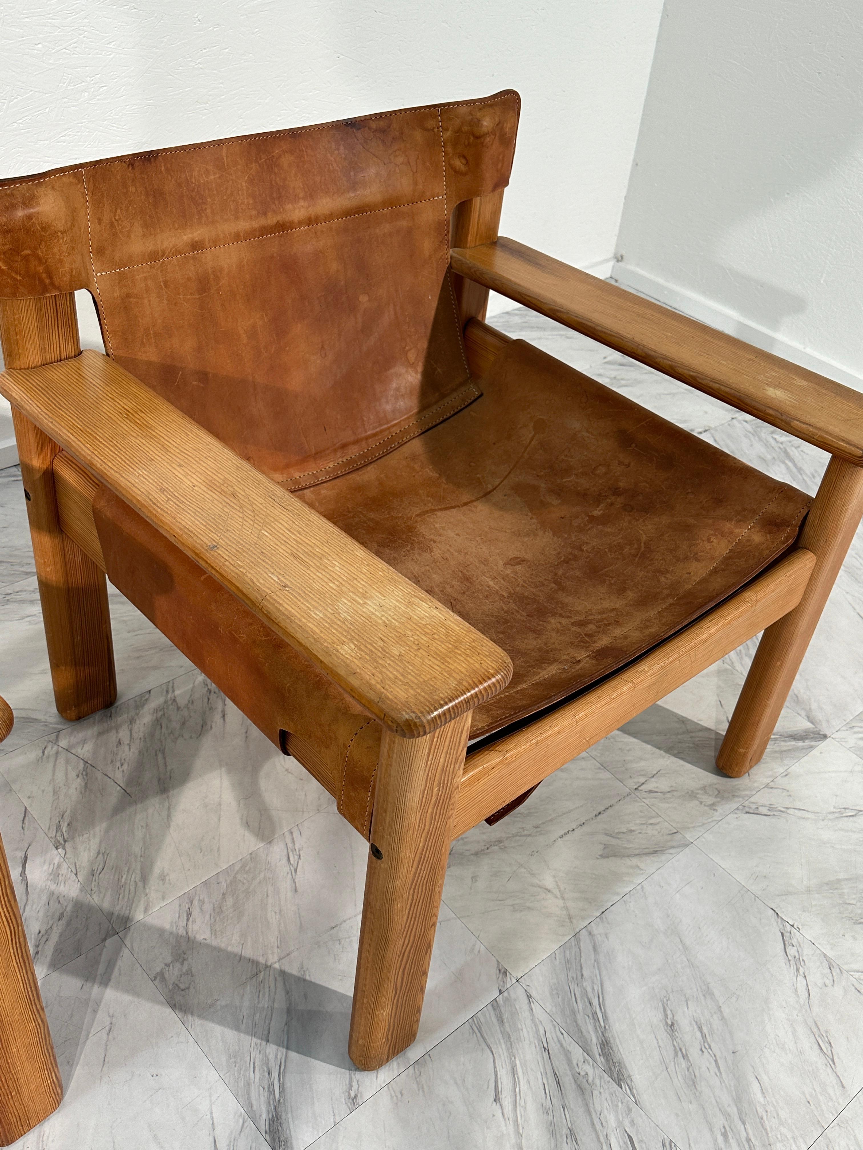 Late 20th Century Set of 2 Vintage Italian Wood and Leather Safari Chairs 1970s For Sale