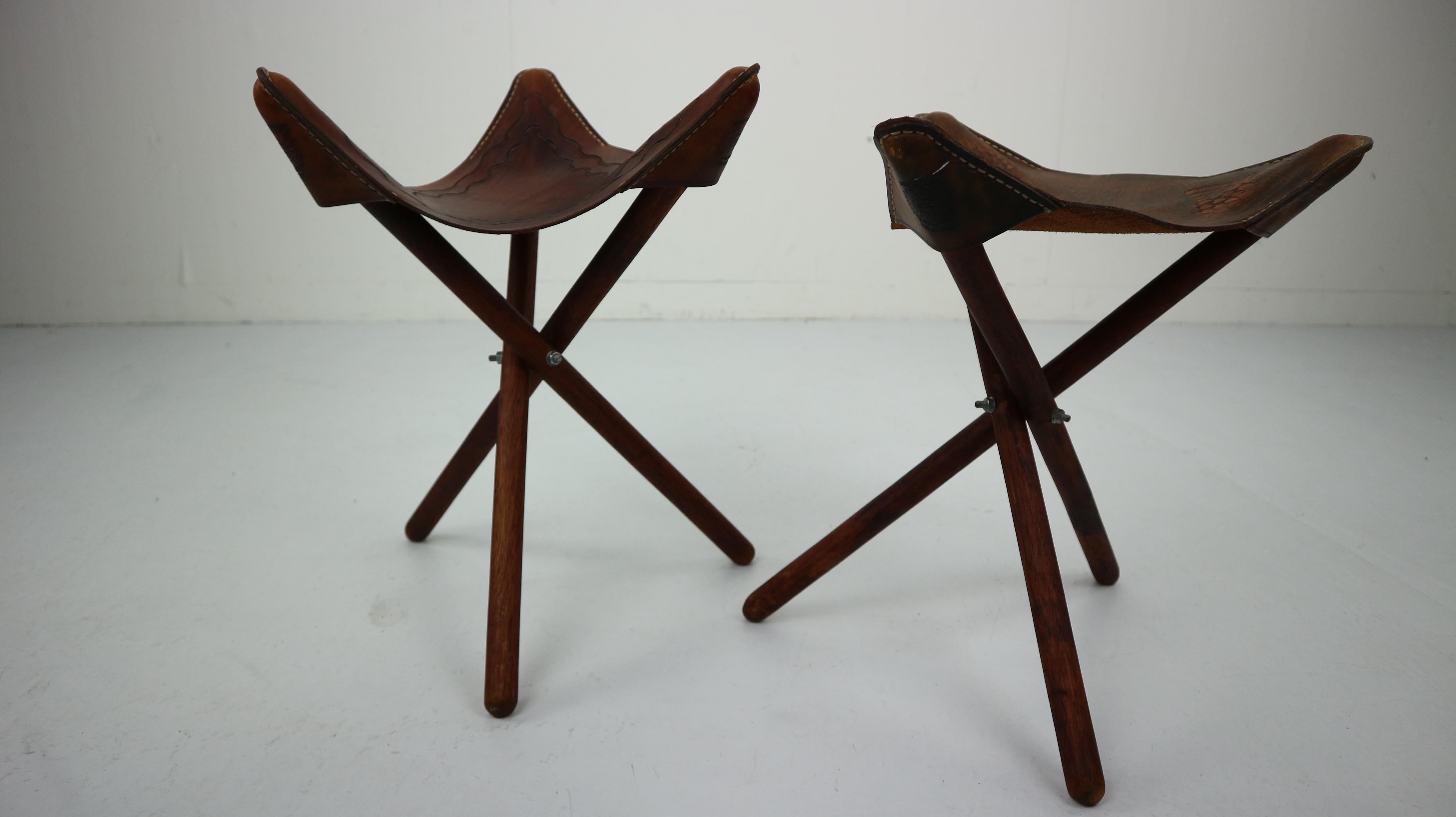 leather saddle stools
