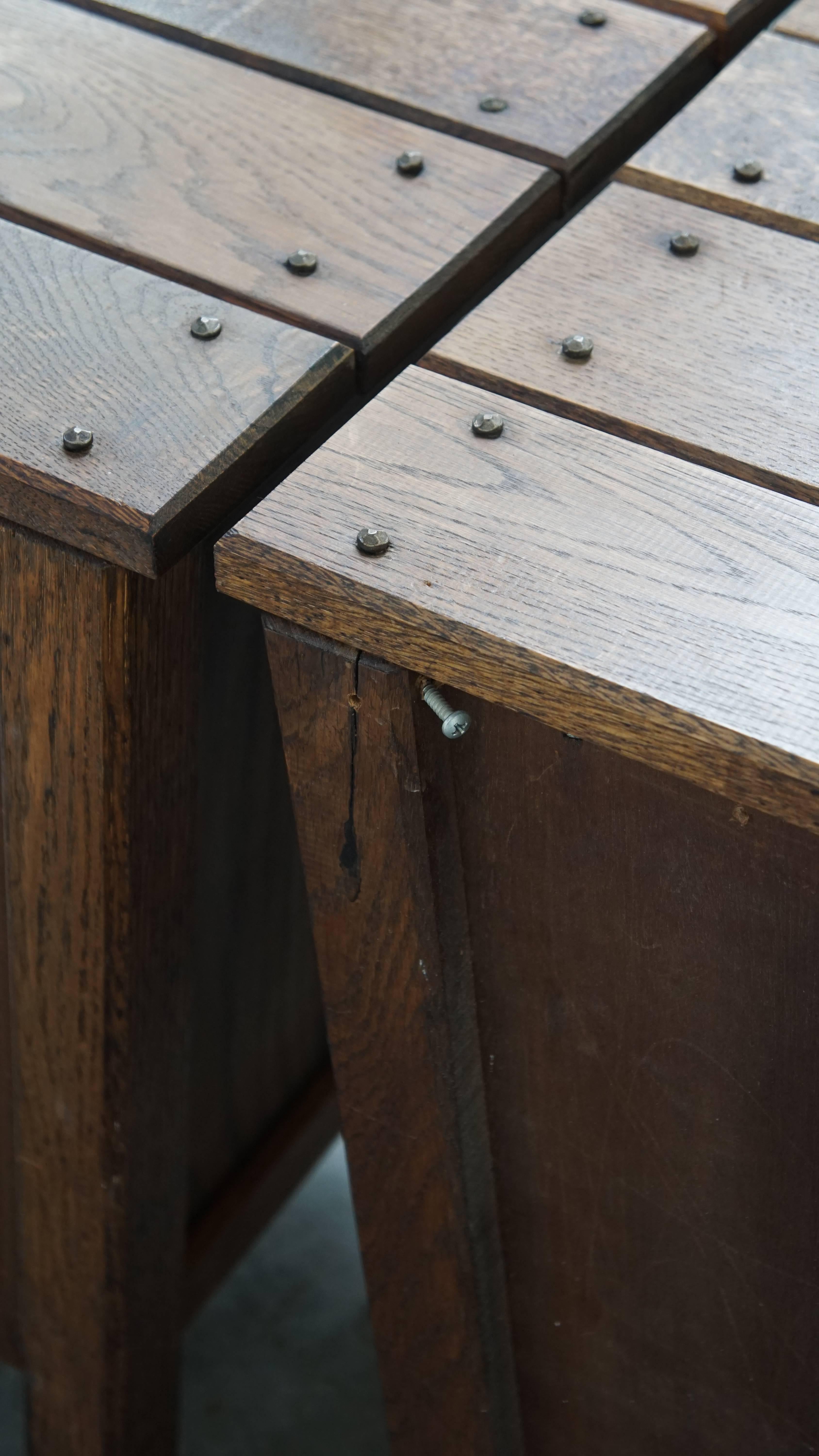 Ensemble de 2 tables de chevet / tables de nuit vintage en chêne en vente 5