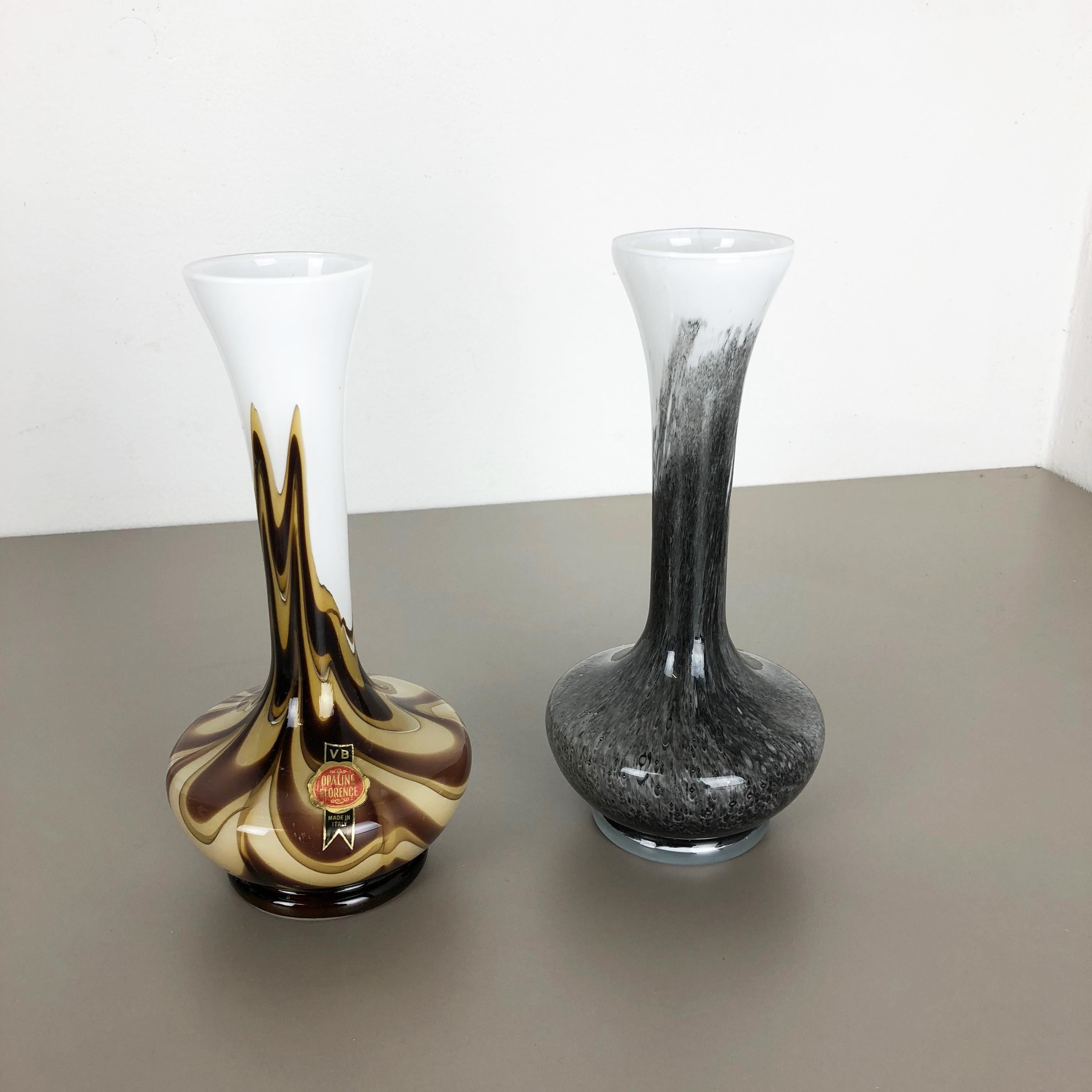 2er-Set Vintage Pop Art Opal-Vase aus Florenz, Design, Italien, 1970er Jahre (Moderne der Mitte des Jahrhunderts) im Angebot