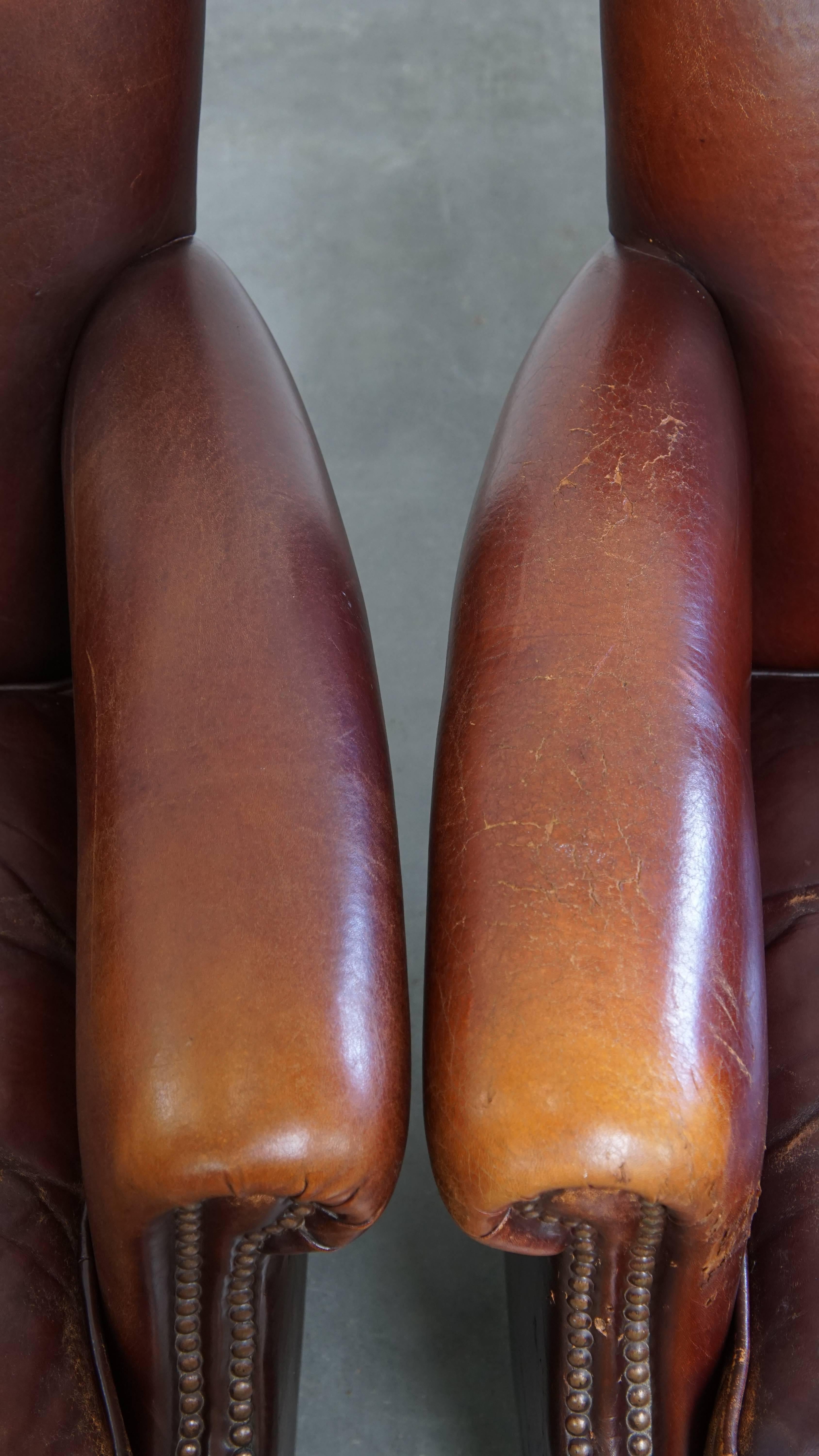 Set of 2 vintage sheepskin leather armchairs For Sale 1