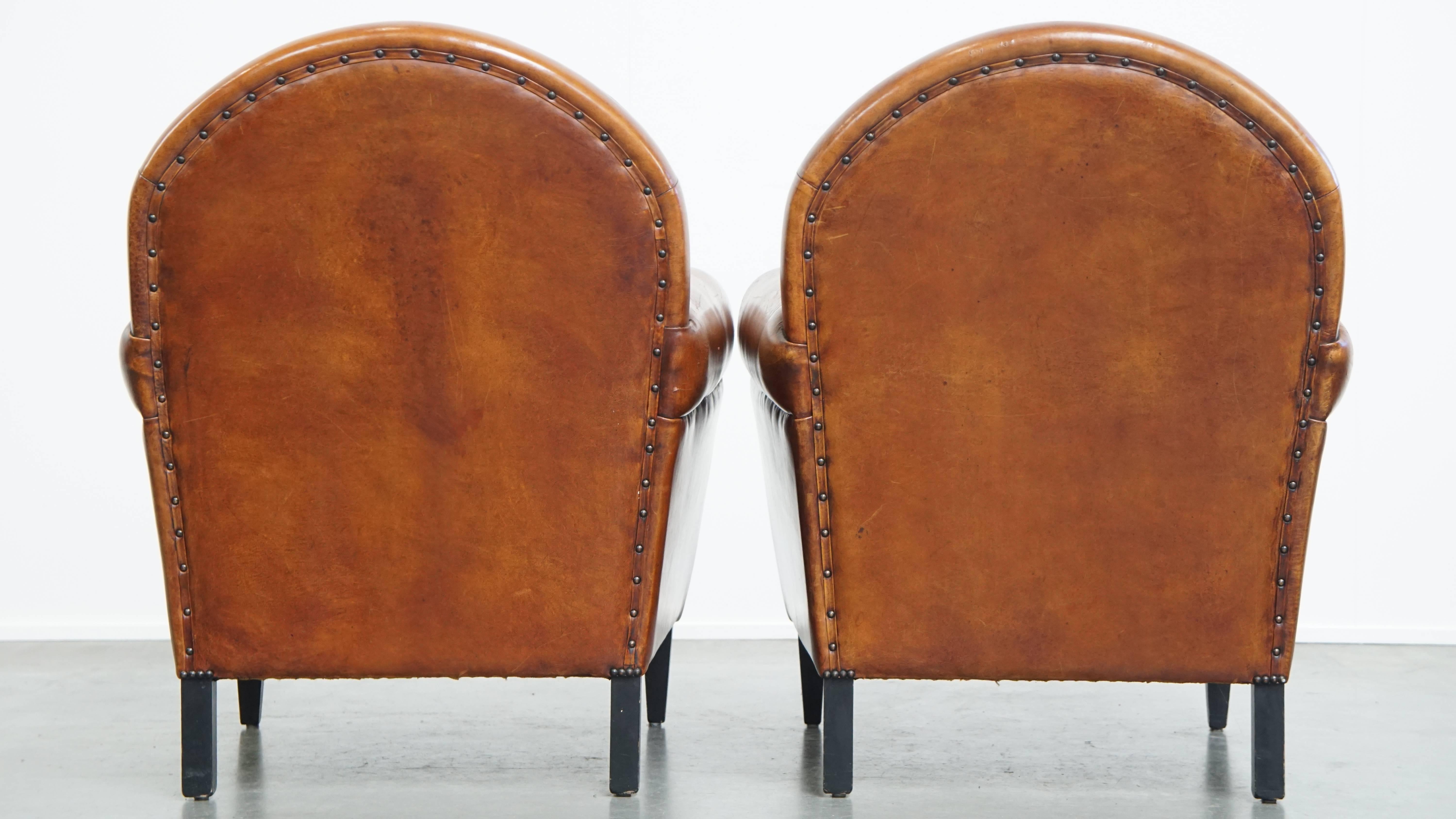 Art déco Lot de 2 fauteuils Vintage en cuir de mouton de style Art Deco Design en vente