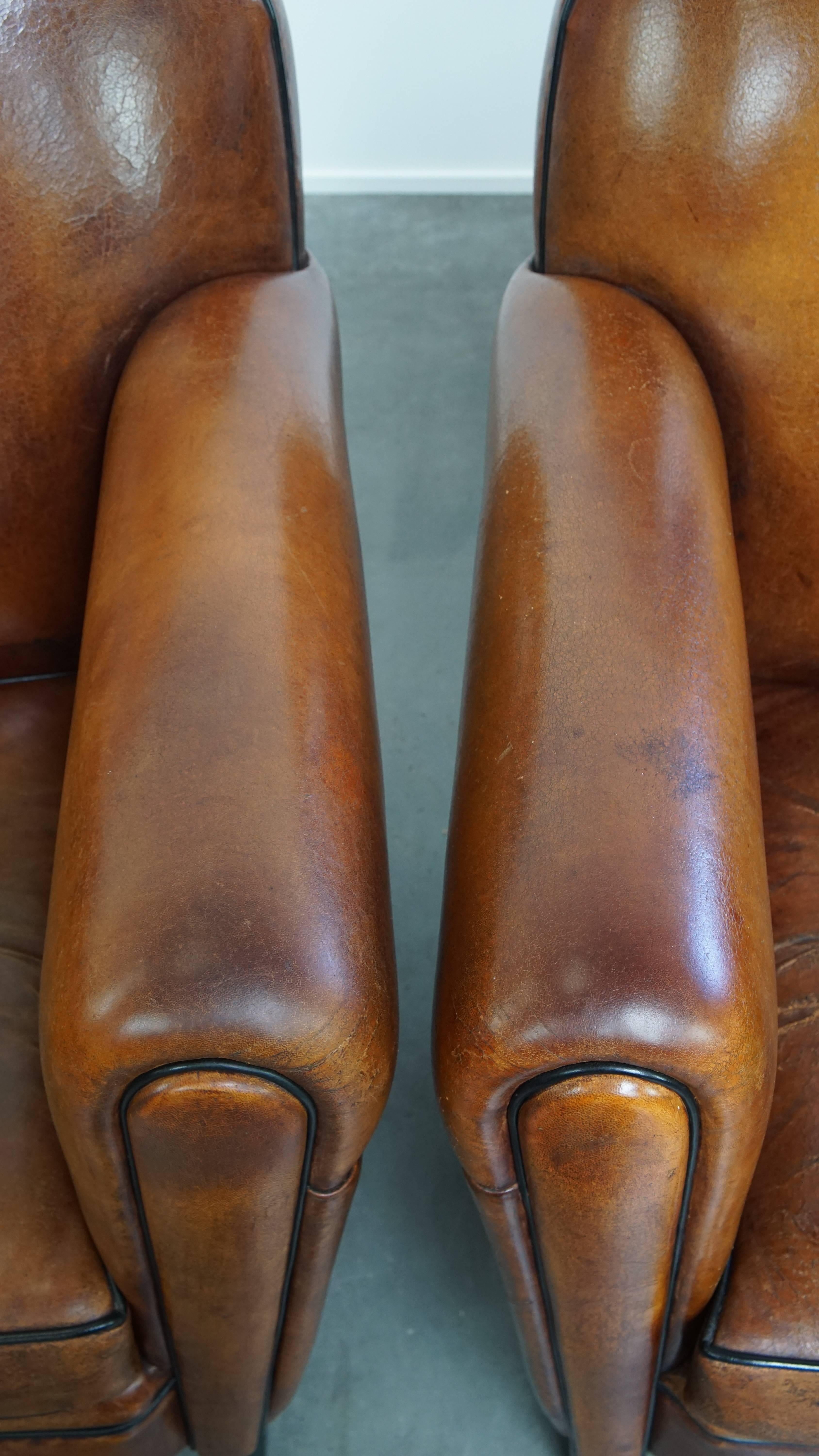 Lot de 2 fauteuils Vintage en cuir de mouton de style Art Deco Design en vente 1