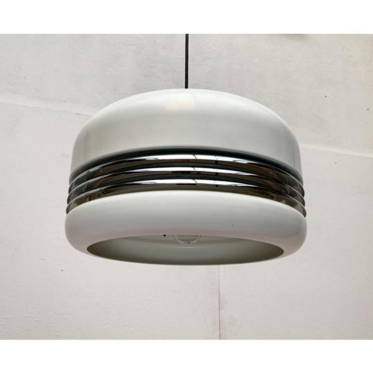 Ensemble de 2 lampes à suspension allemandes modèle 5526 de l'ère spatiale, années 1970 en vente 2