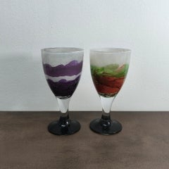 Set di 2 bicchieri a stelo vintage soffiati a mano in vetro Studio A con vortici di colori astratti