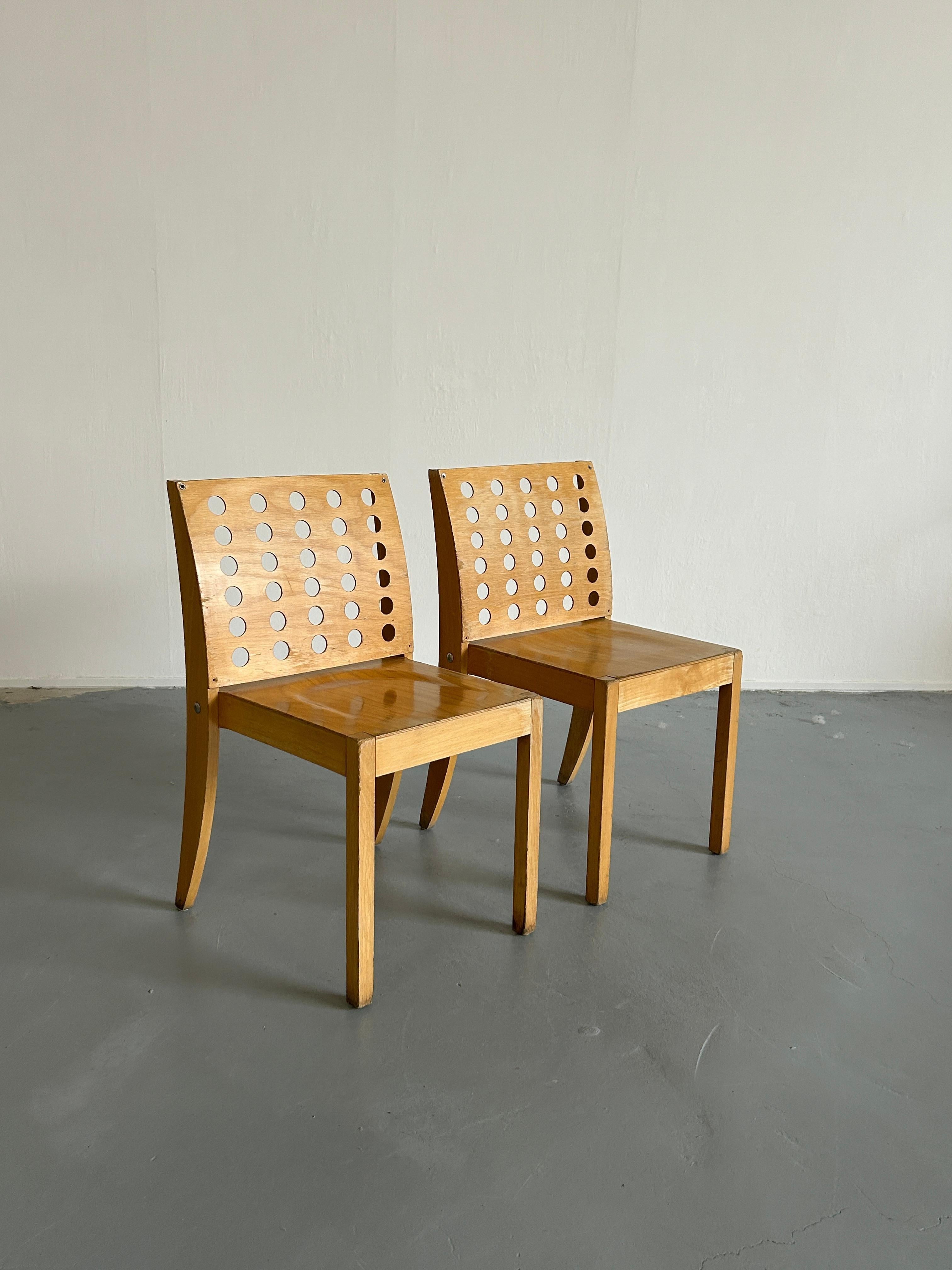 A set of two beautiful vintage and original Thonet S471 chairs, designed by Christoph Zschocke and produced during the 1990s in Germany.
Similar to the style of Roland Rainer.

Lightweight, practical and versatile.

Overall, the chairs are in