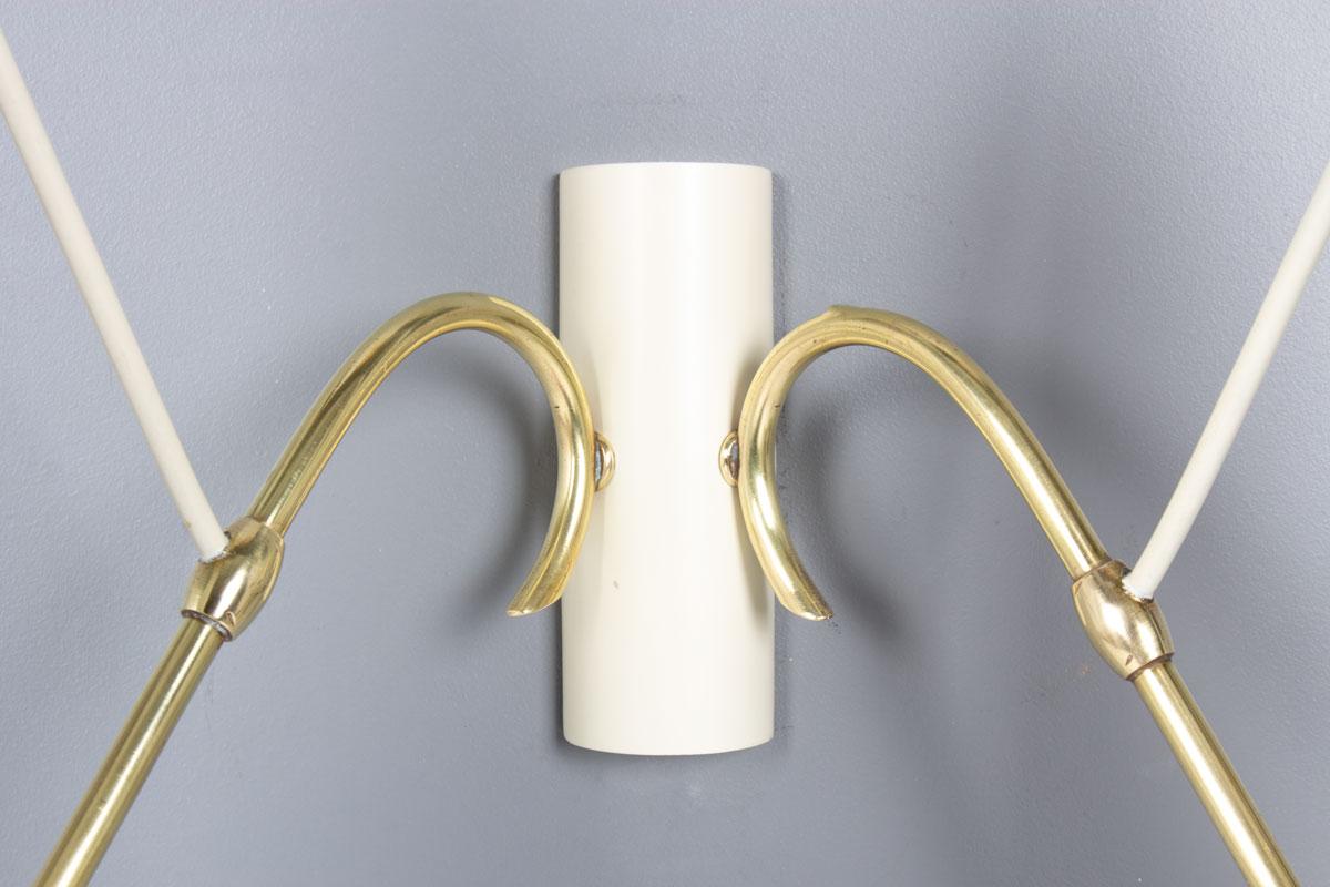 Set di 2 applique vintage in metallo e opalina, 1950 In condizioni buone in vendita a JASSANS-RIOTTIER, FR