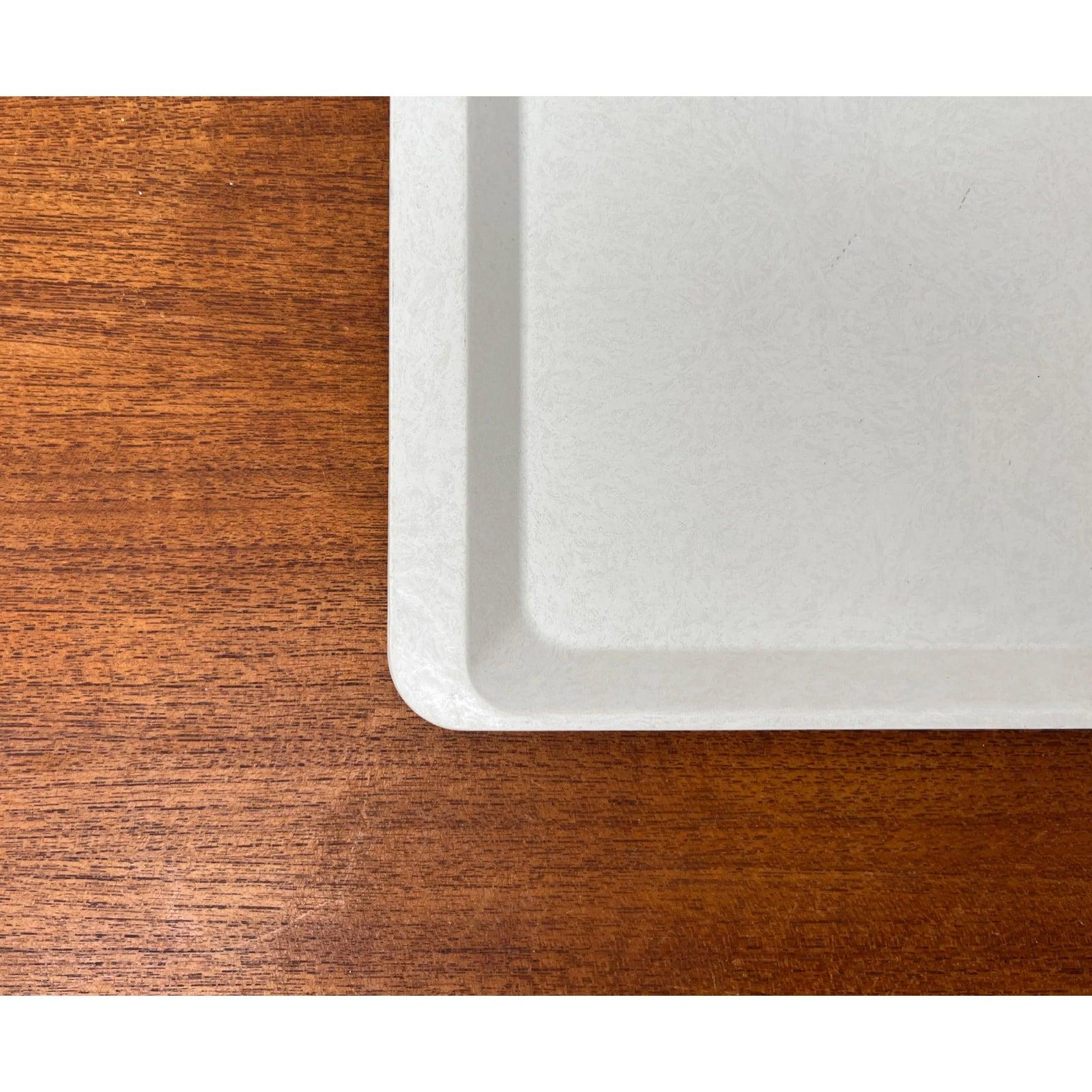 2er-Set westdeutscher Fiberglas-Kunststofftabletts von Presswerk Köngen im Angebot 1