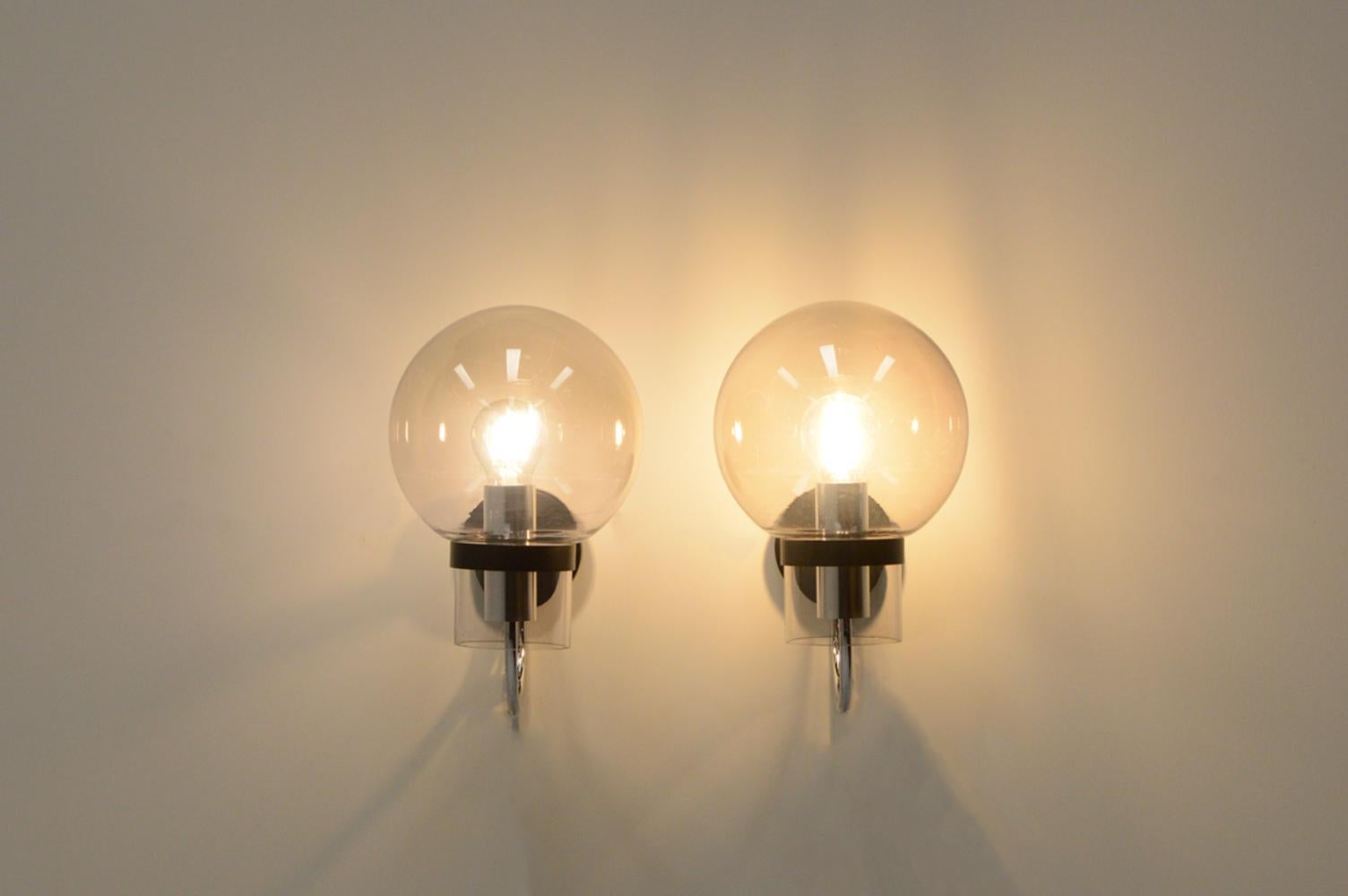 Allemand Ensemble de 2 lampes murales de Glashütte Limburg, années 1960, Allemagne. en vente