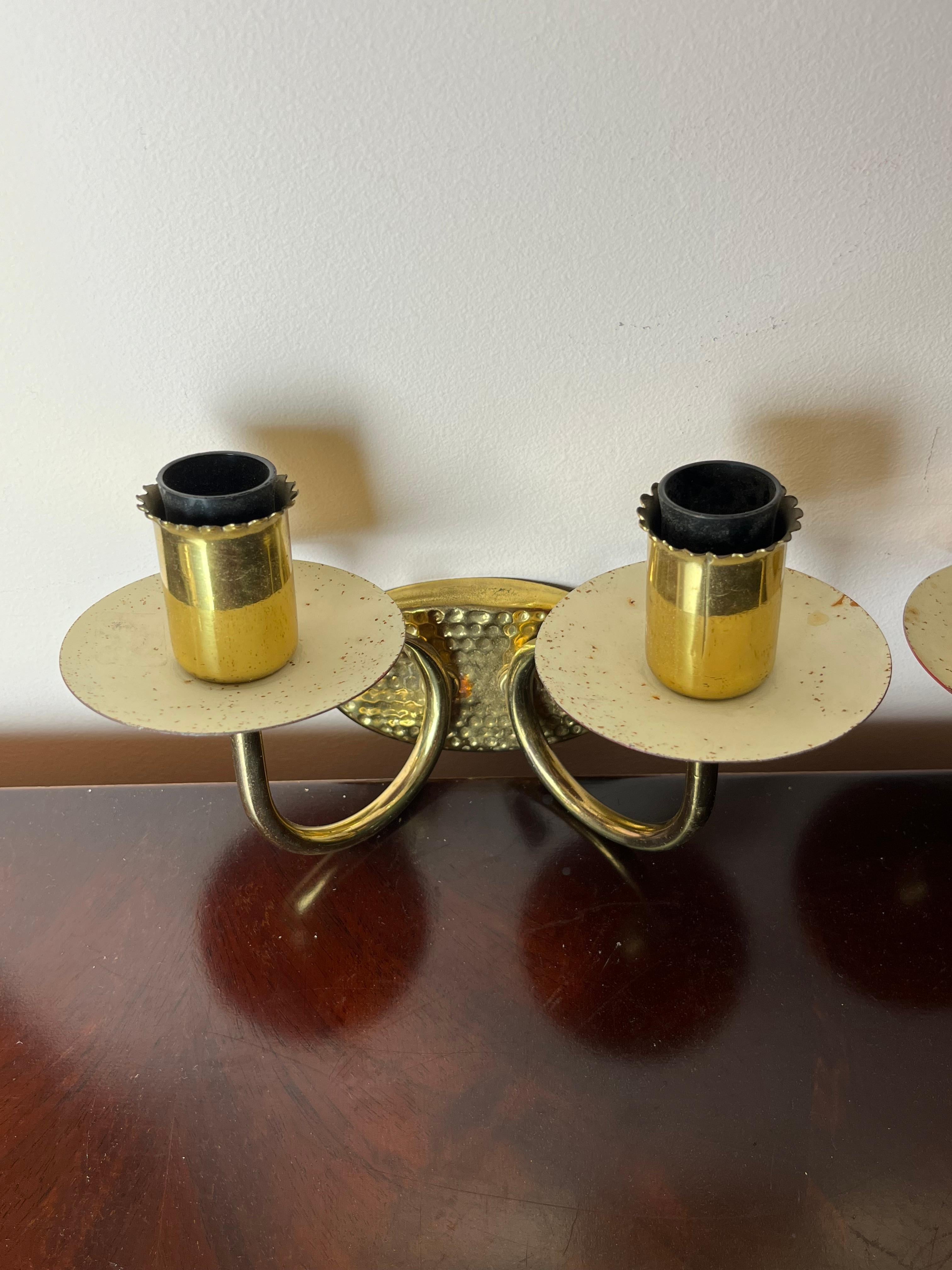 Italian Set of 2 Wall Lamps in Brass and Colored Aluminium, Made in Italy, 1950s For Sale