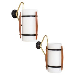 Set mit 2 Wandleuchten aus Metall, Teakholz, Messing und Opalin 1950