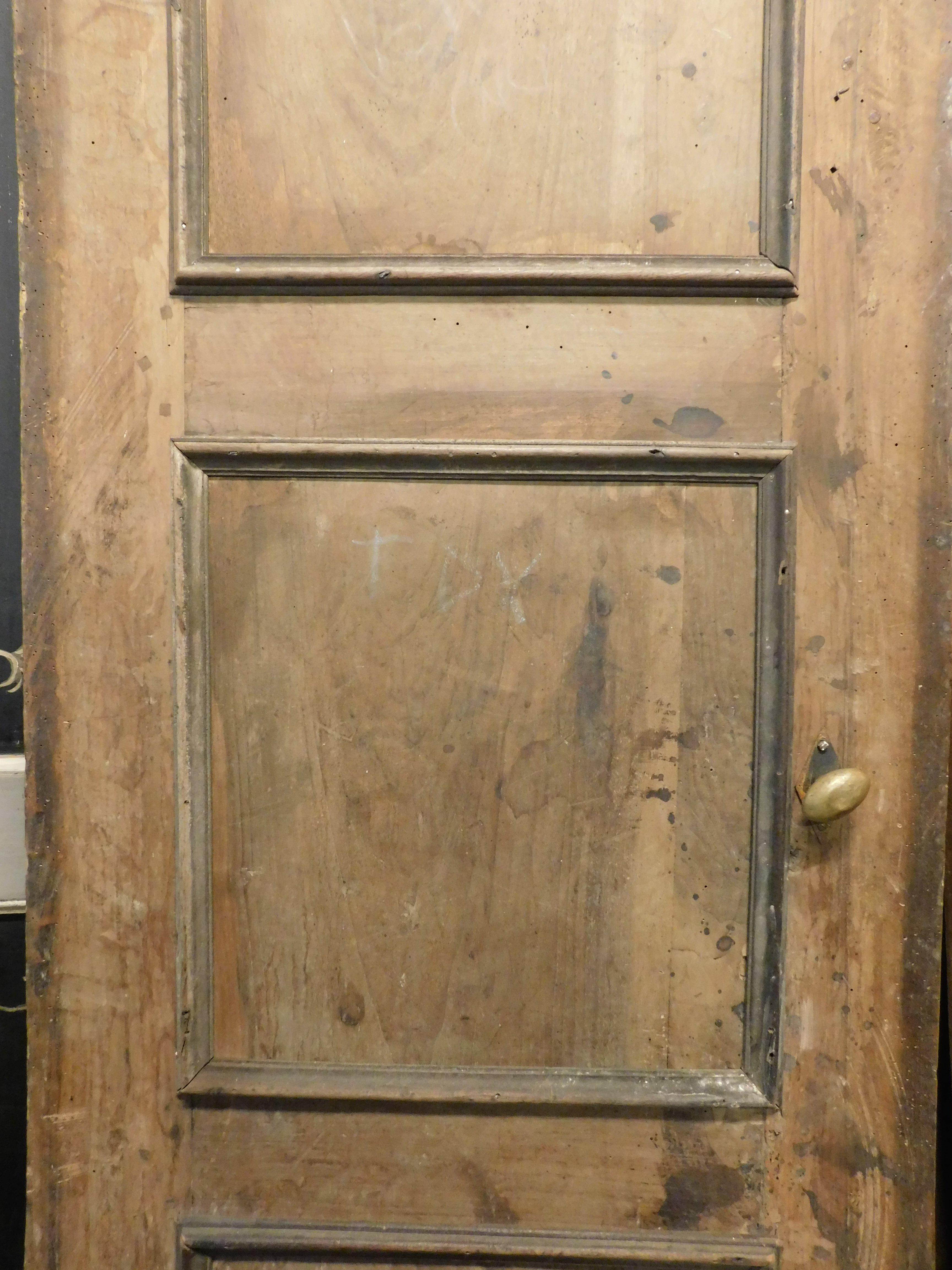 Set of 2 Walnut Wood Paneled Doors, 18th Century Italy For Sale 1